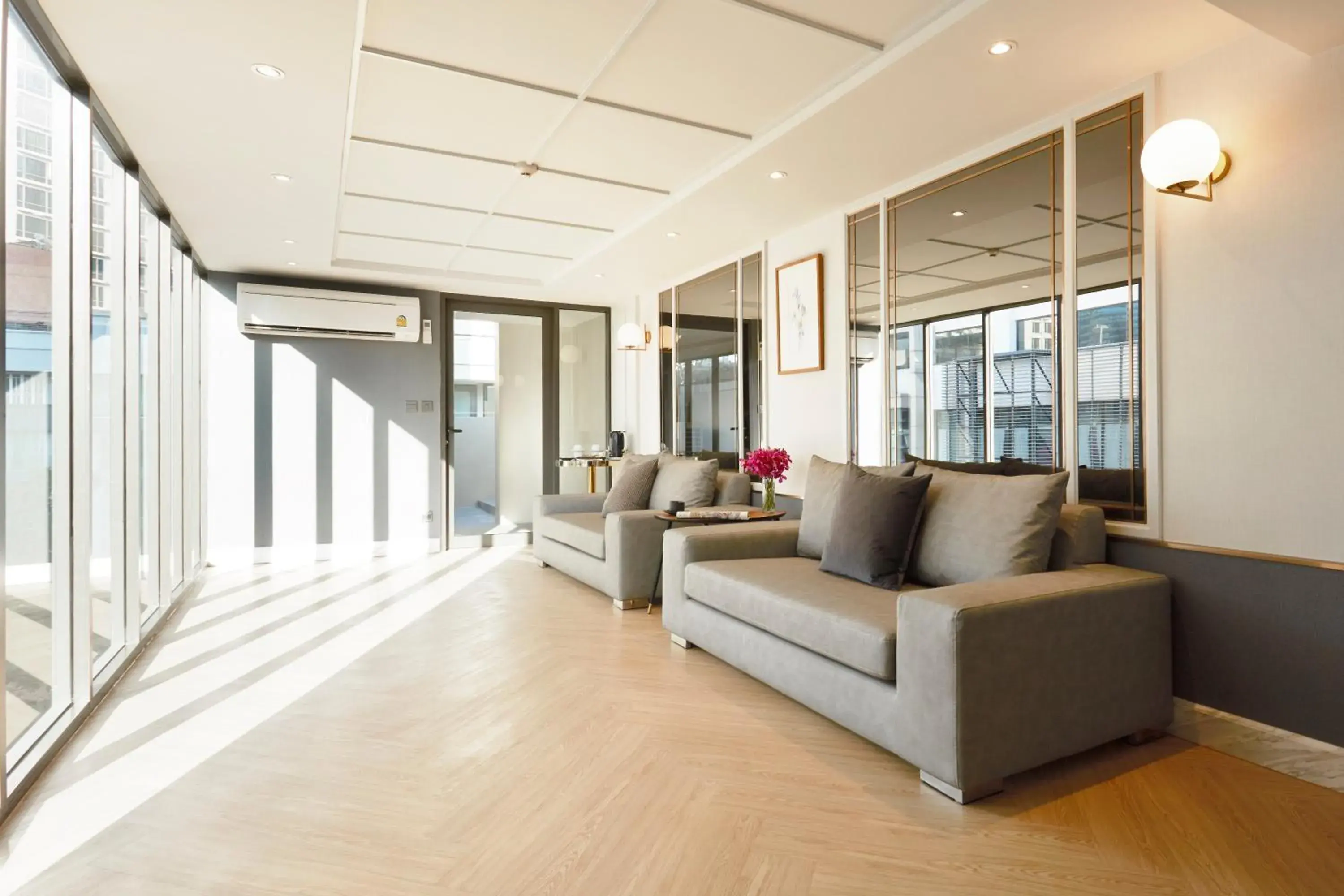 Lounge or bar in The Quarter Ploenchit by UHG Lounge or bar in The Quarter Ploenchit by UHG