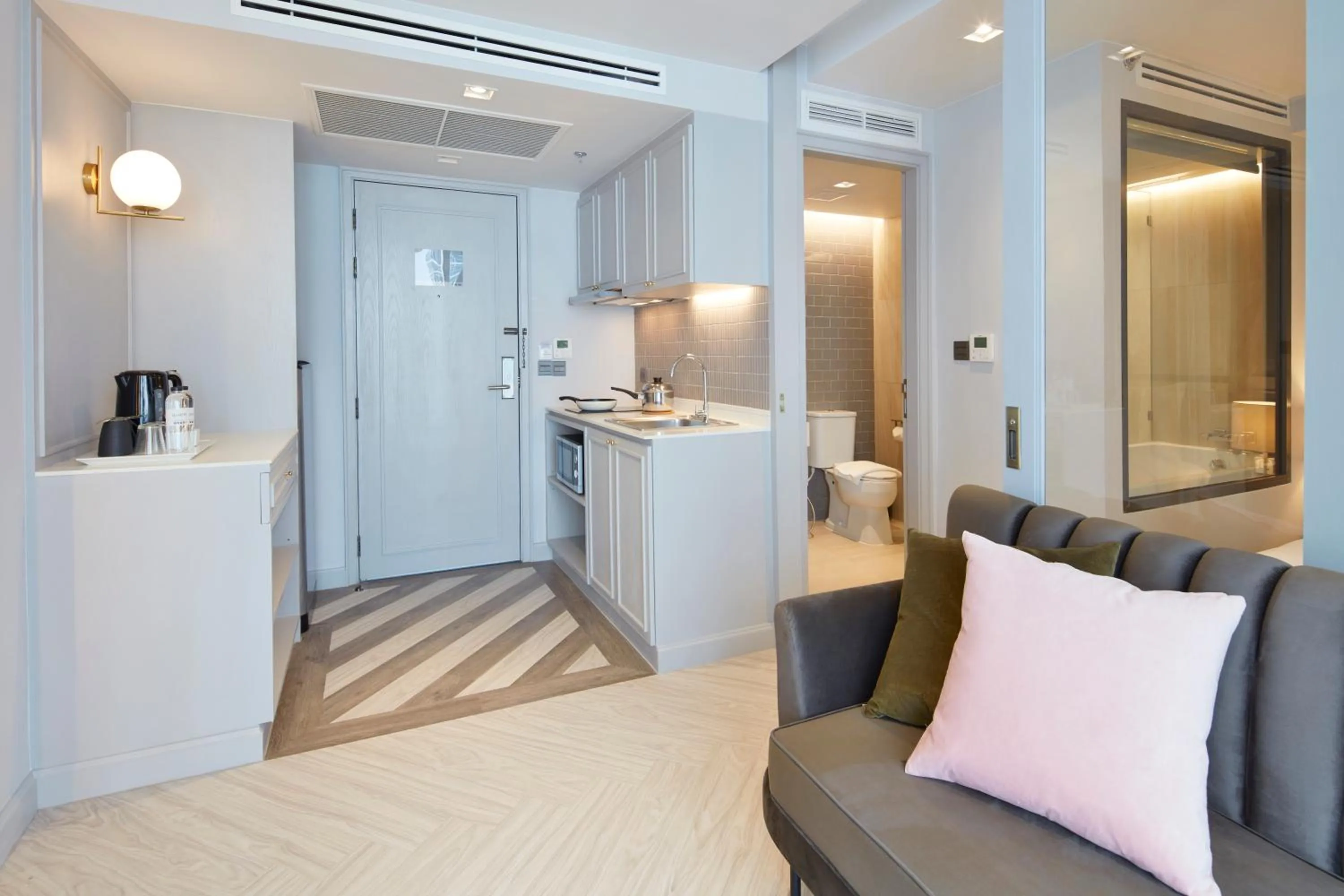 Kitchen or kitchenette in The Quarter Ploenchit by UHG