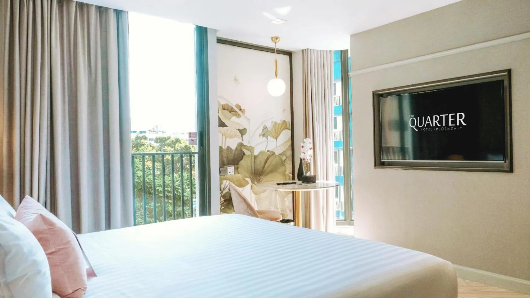 View (from property/room), Bed in The Quarter Ploenchit by UHG