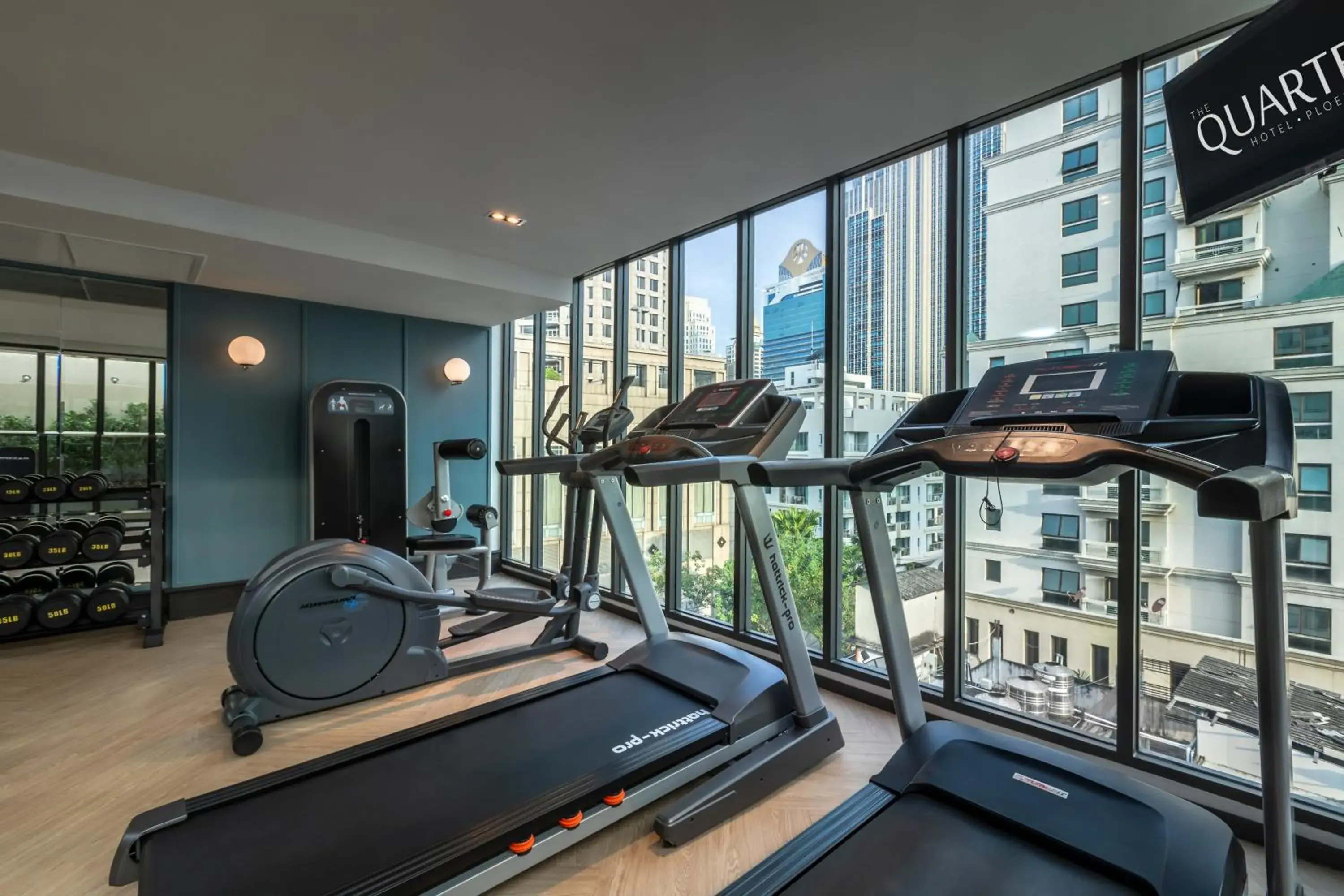 Fitness centre/facilities in The Quarter Ploenchit by UHG Fitness centre/facilities in The Quarter Ploenchit by UHG