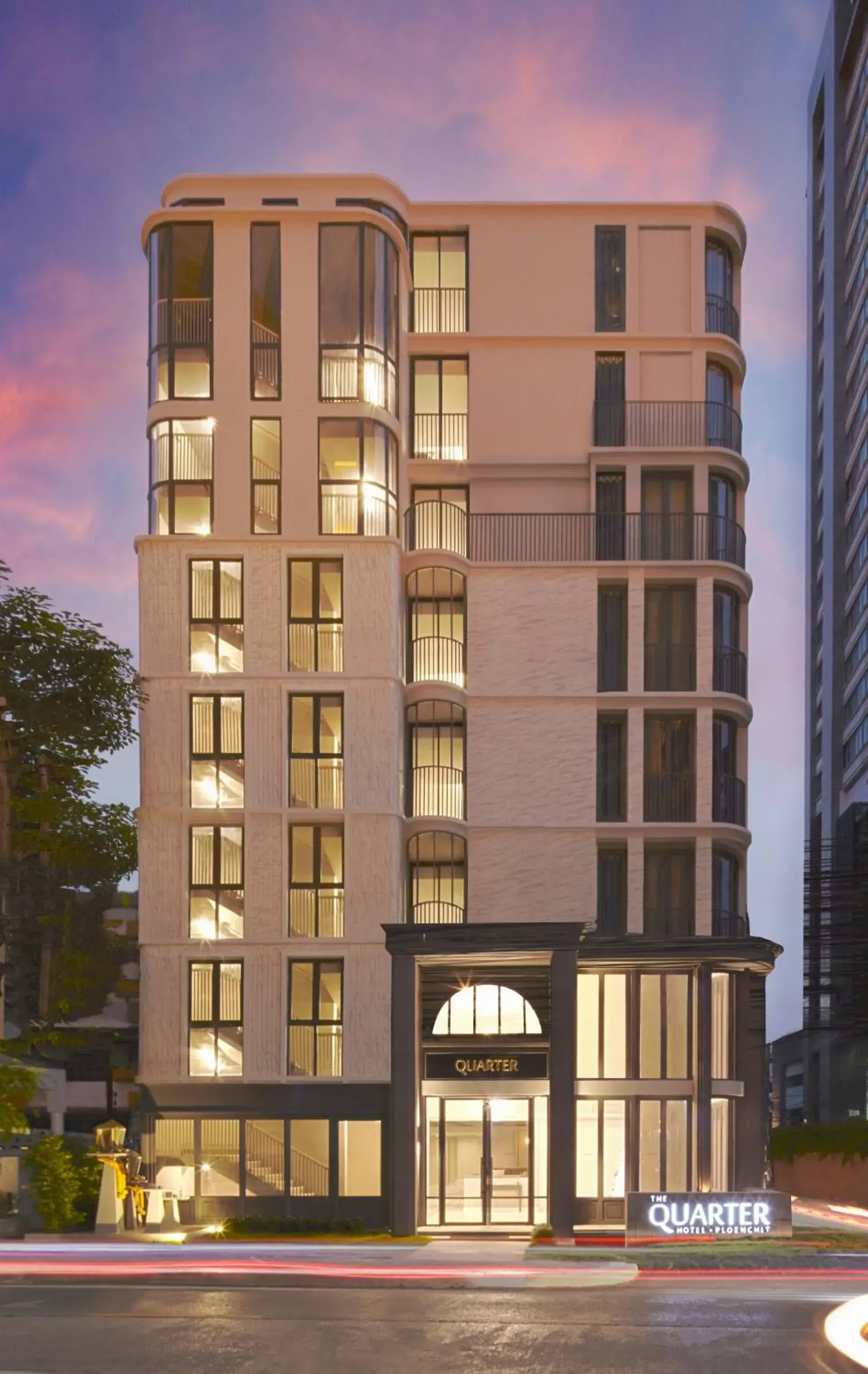 Property building in The Quarter Ploenchit by UHG Property building in The Quarter Ploenchit by UHG