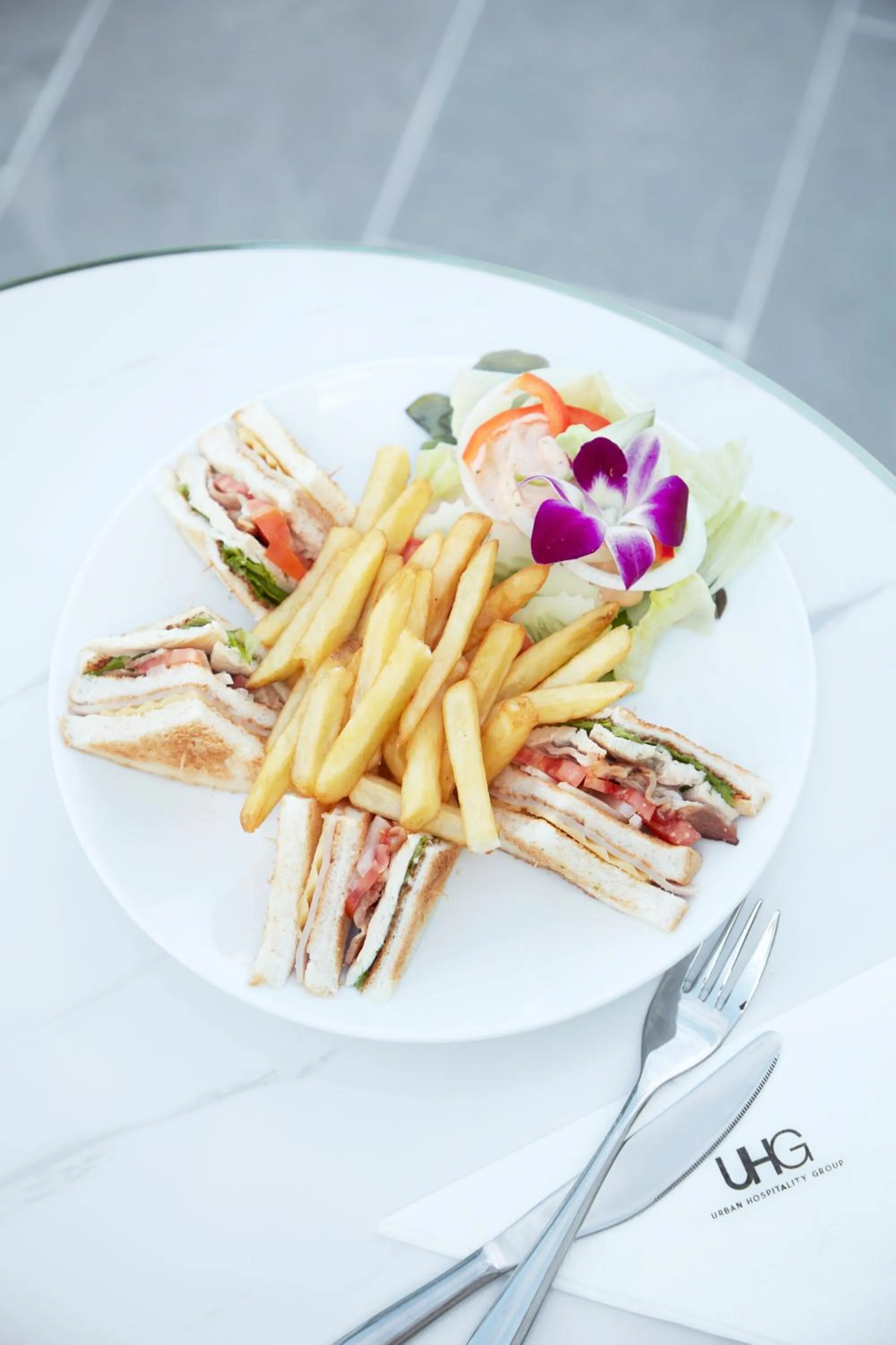 Food in The Quarter Ploenchit by UHG