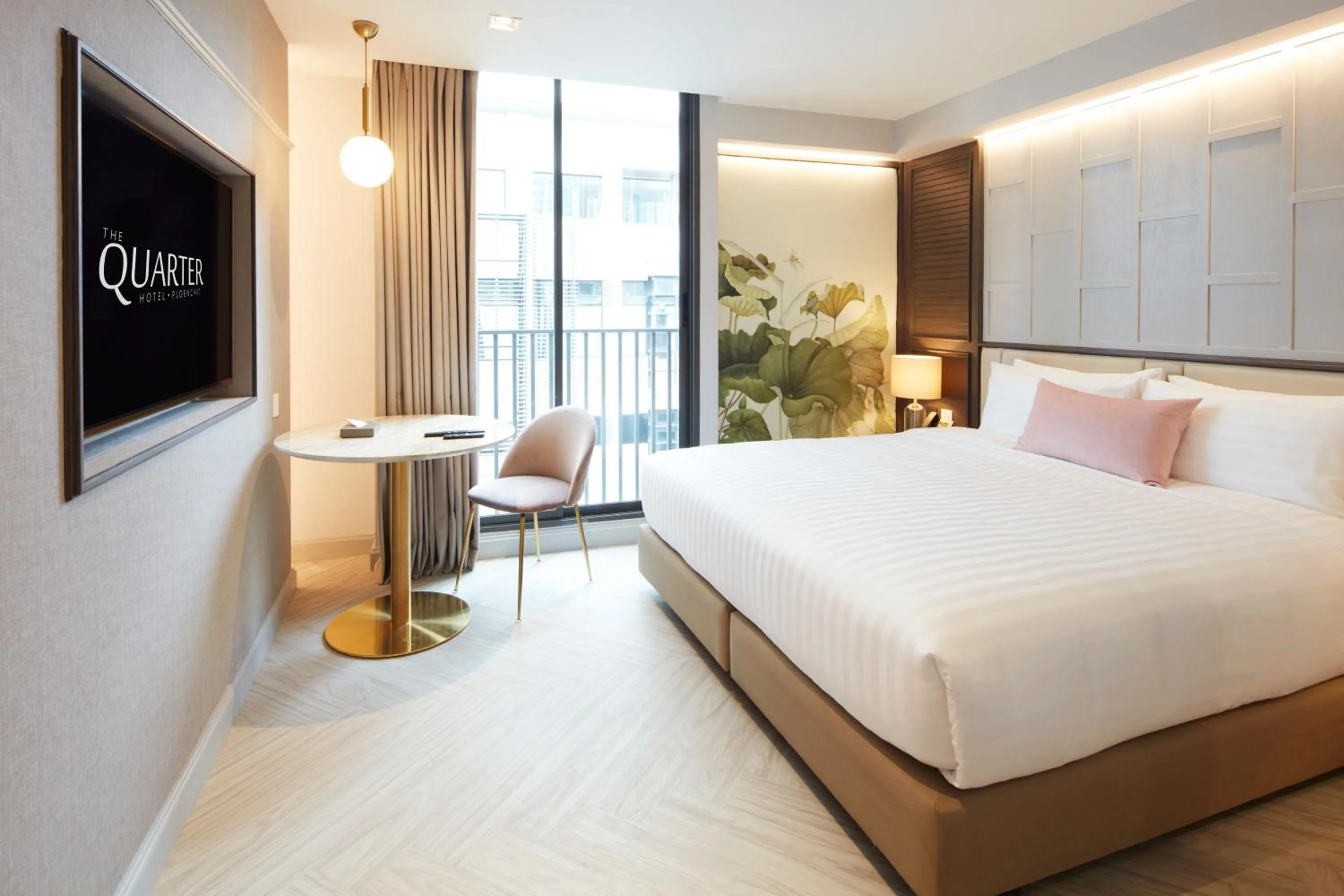 Bedroom, Bed in The Quarter Ploenchit by UHG