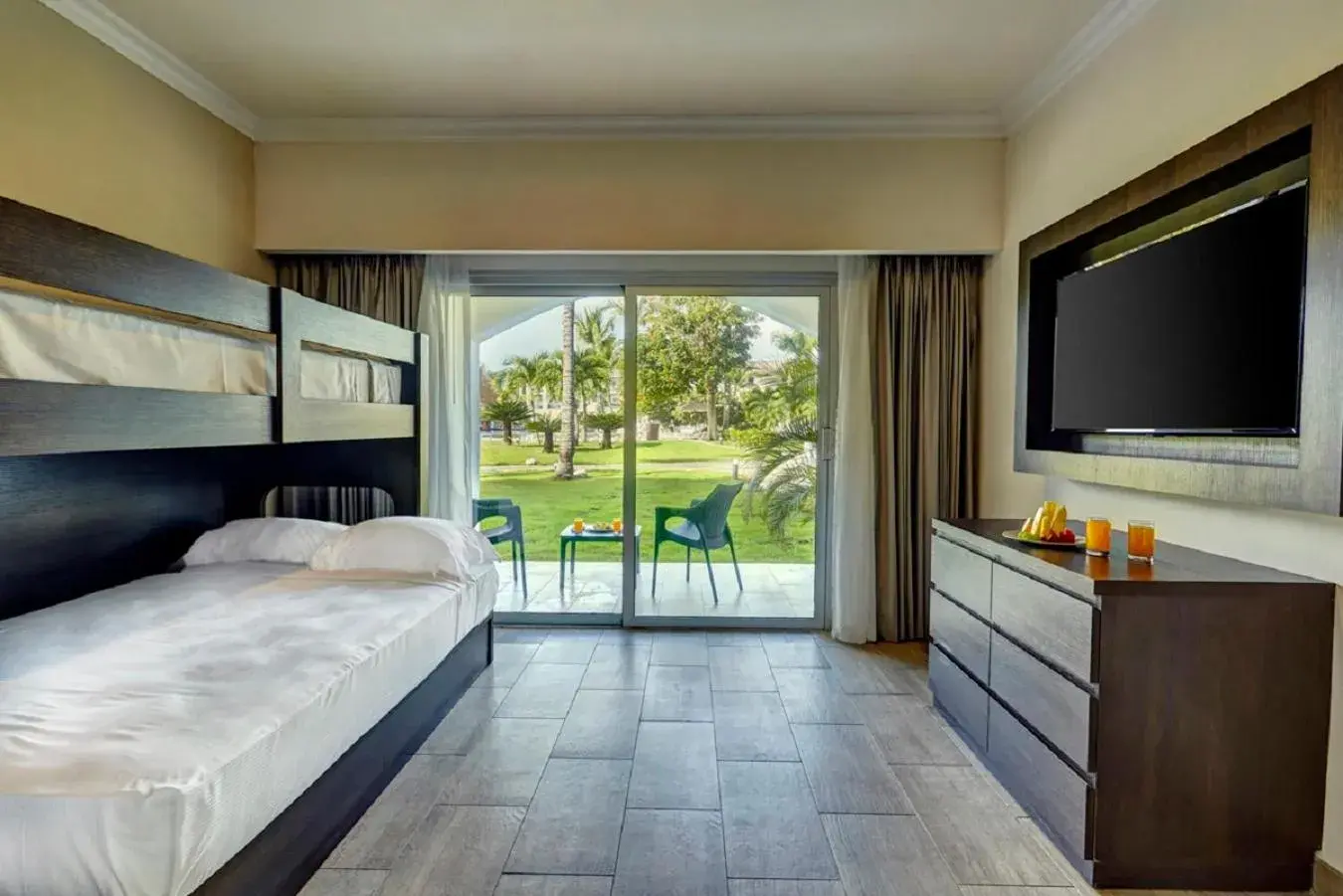 bunk bed, Bed in Royalton Splash Punta Cana, An Autograph Collection All-Inclusive Resort & Casino bunk bed, Bed in Royalton Splash Punta Cana, An Autograph Collection All-Inclusive Resort & Casino