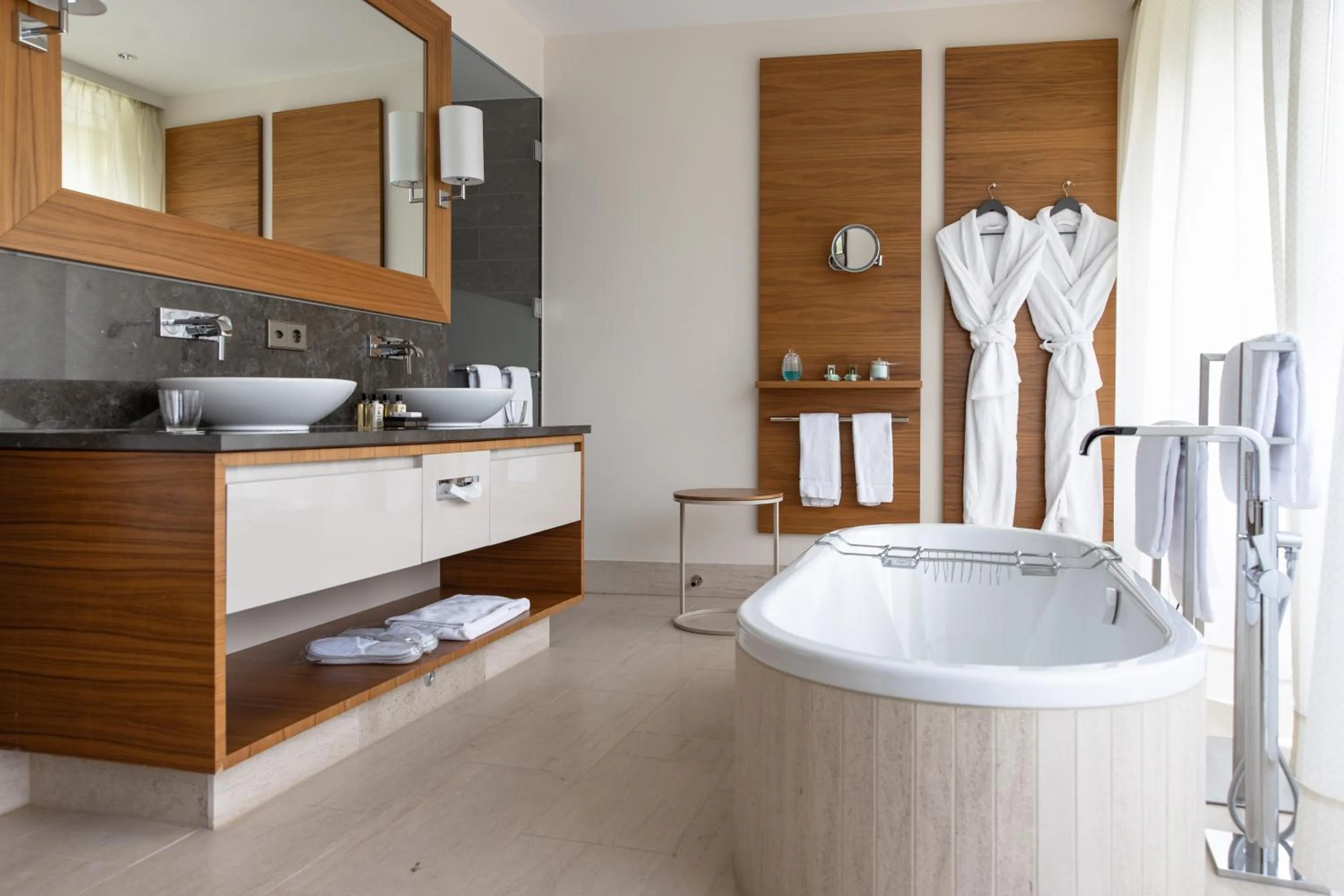 Bathroom in AlpenGold Hotel Davos