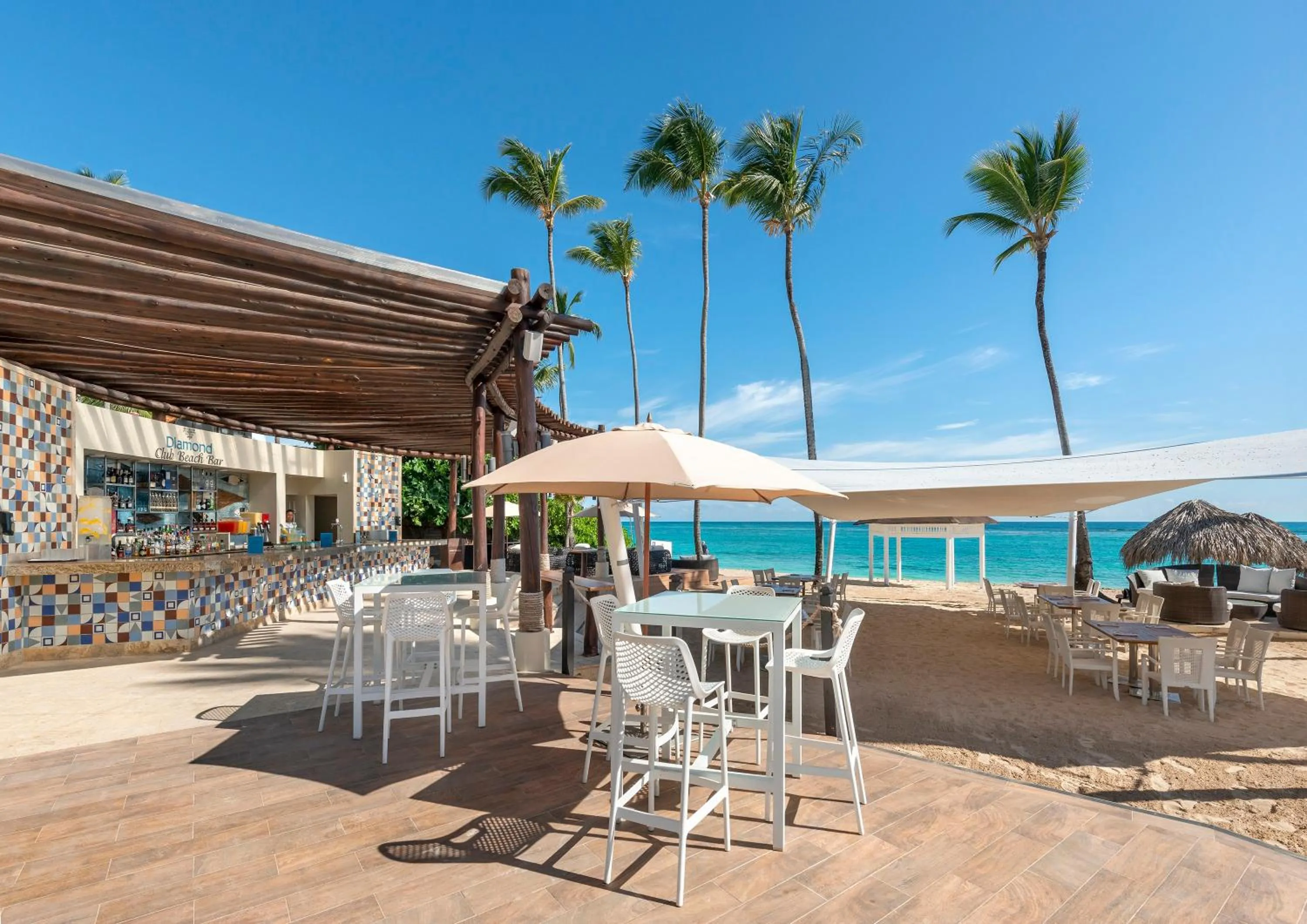 Lounge or bar in Royalton Punta Cana, An Autograph Collection All-Inclusive Resort & Casino