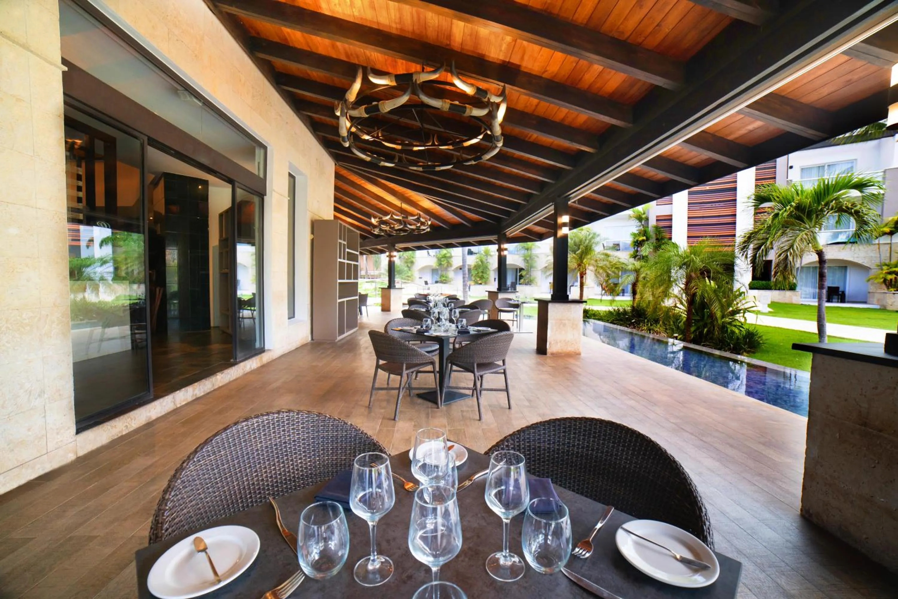 Restaurant/places to eat in Royalton Punta Cana, An Autograph Collection All-Inclusive Resort & Casino