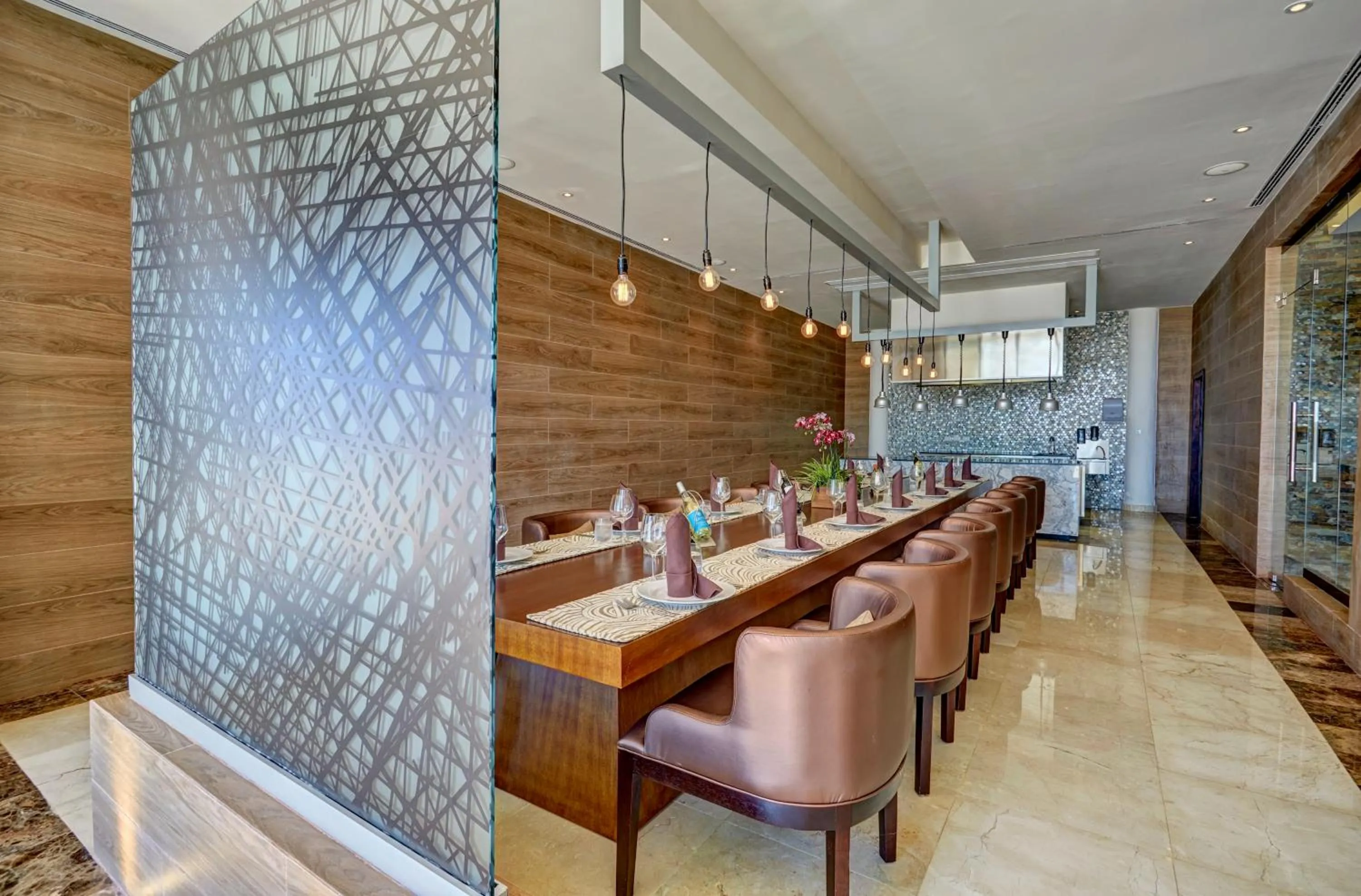 Restaurant/places to eat in Royalton Punta Cana, An Autograph Collection All-Inclusive Resort & Casino