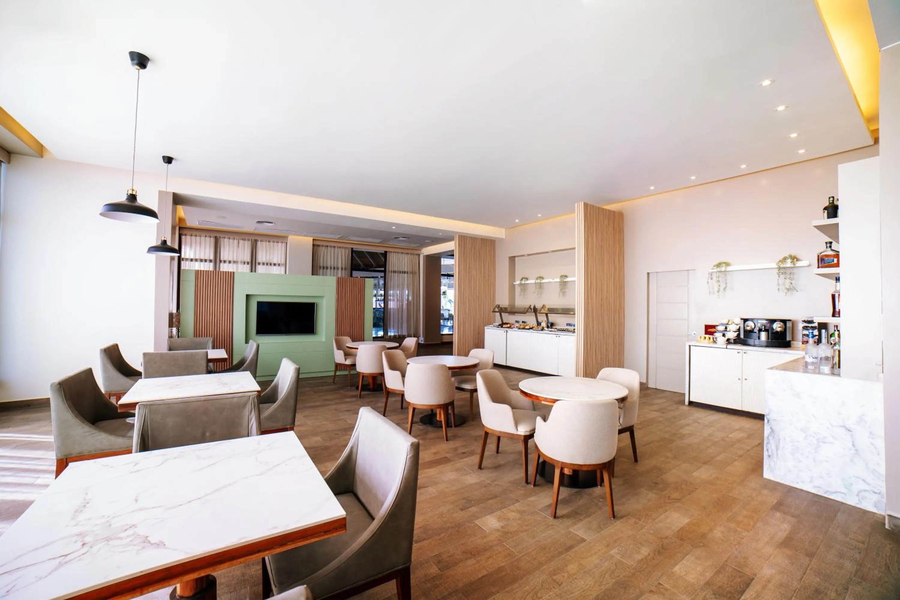 Restaurant/places to eat in Royalton Punta Cana, An Autograph Collection All-Inclusive Resort & Casino