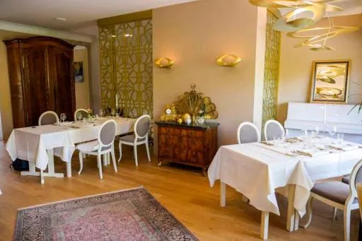 Restaurant/places to eat in Hotel Weiherhof am Golfpark