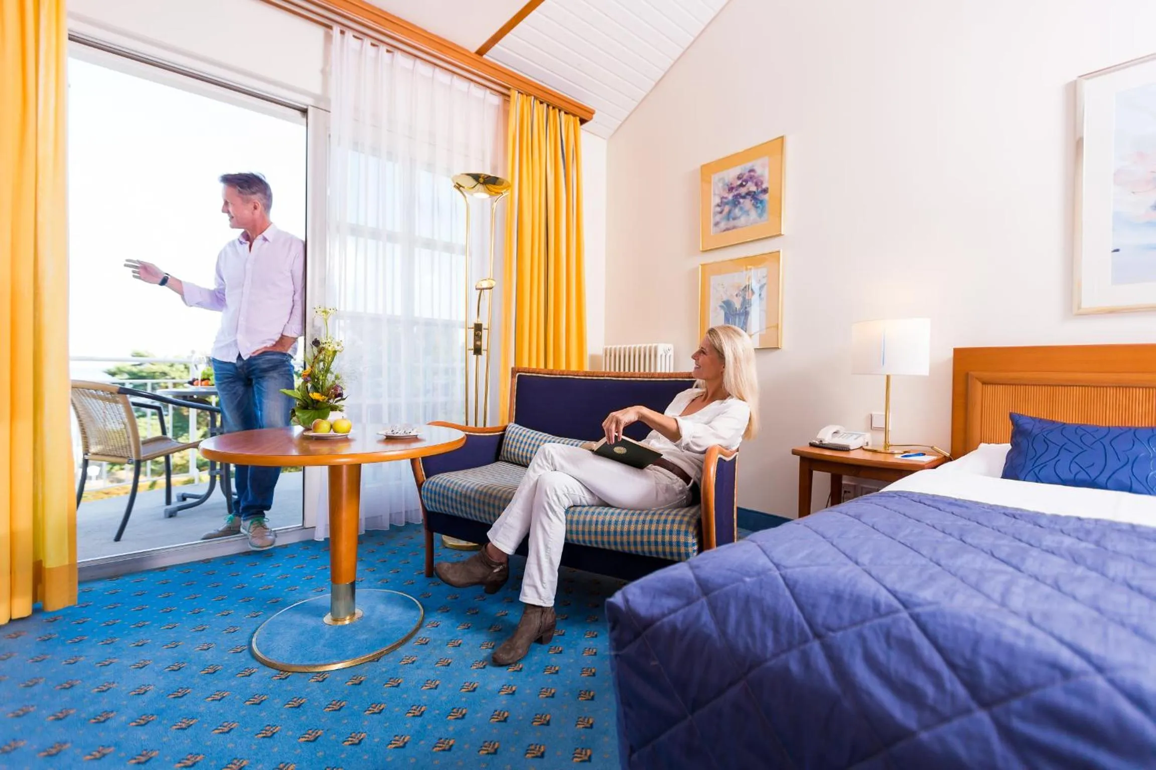 Guests, Bed in Hotel Kleine Strandburg - Adults Only