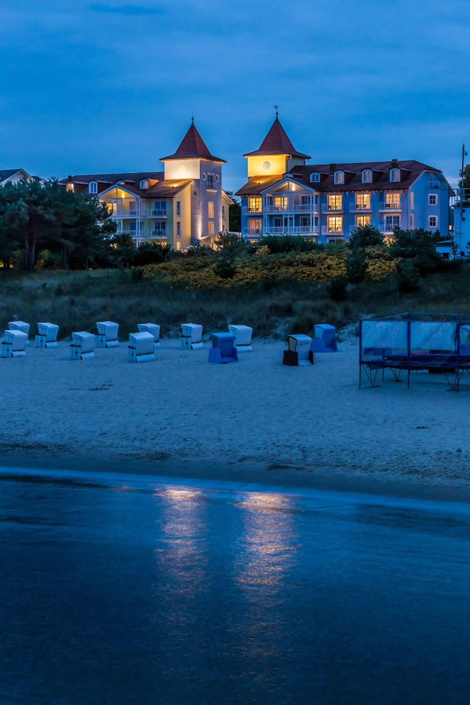Facade/entrance in Hotel Kleine Strandburg - Adults Only