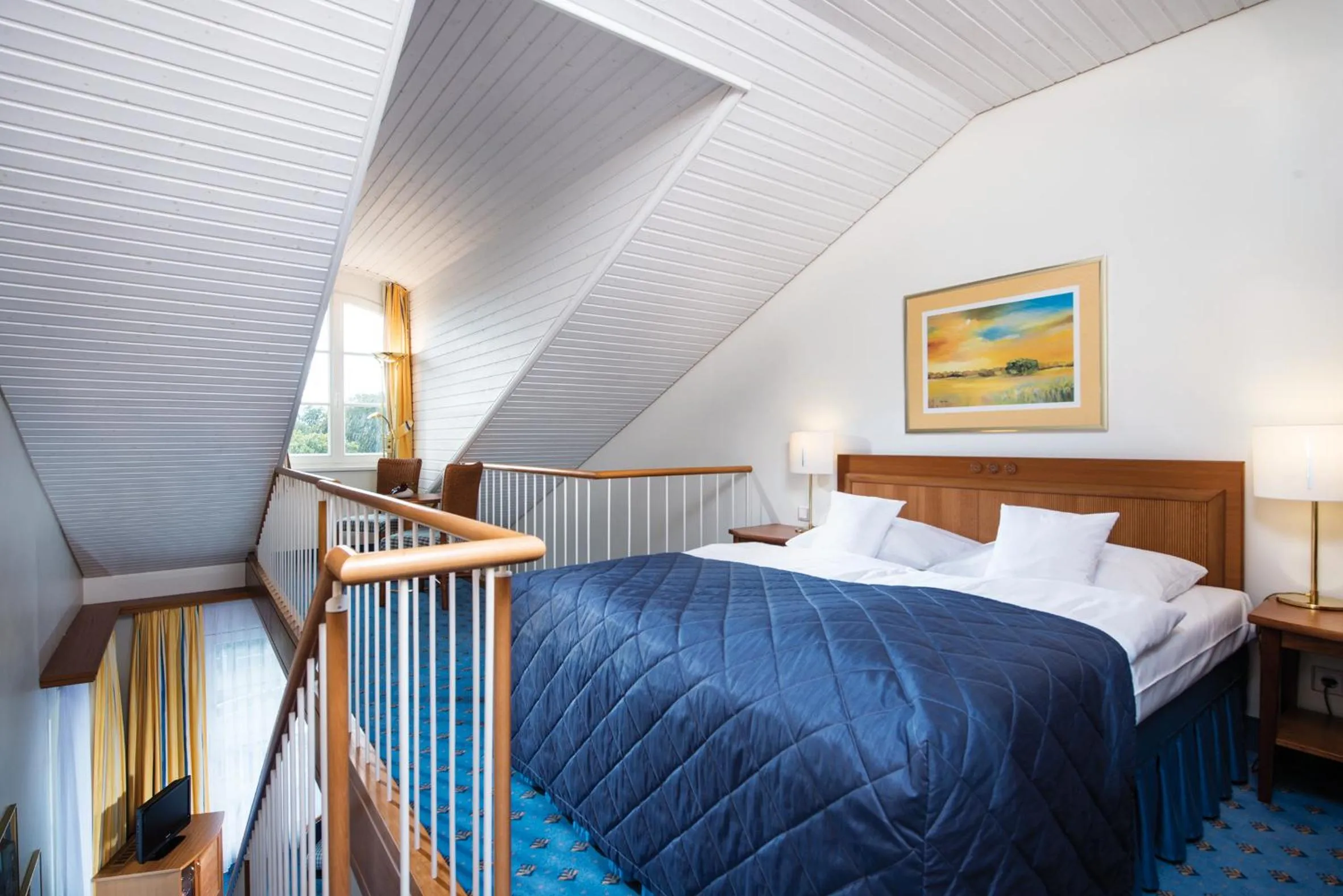 Photo of the whole room, Bed in Hotel Kleine Strandburg - Adults Only