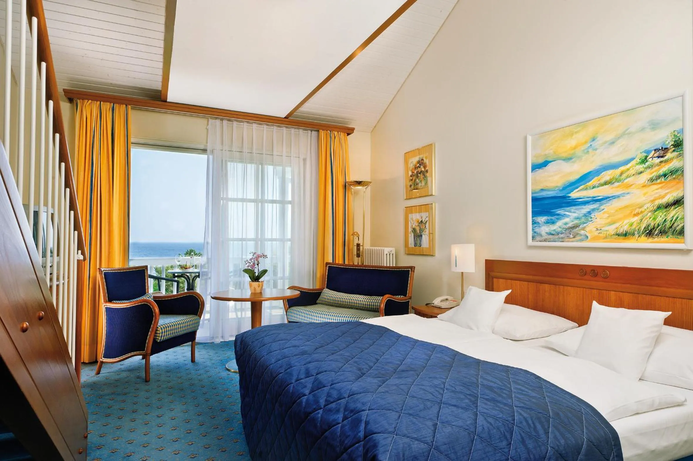 Photo of the whole room, Bed in Hotel Kleine Strandburg - Adults Only