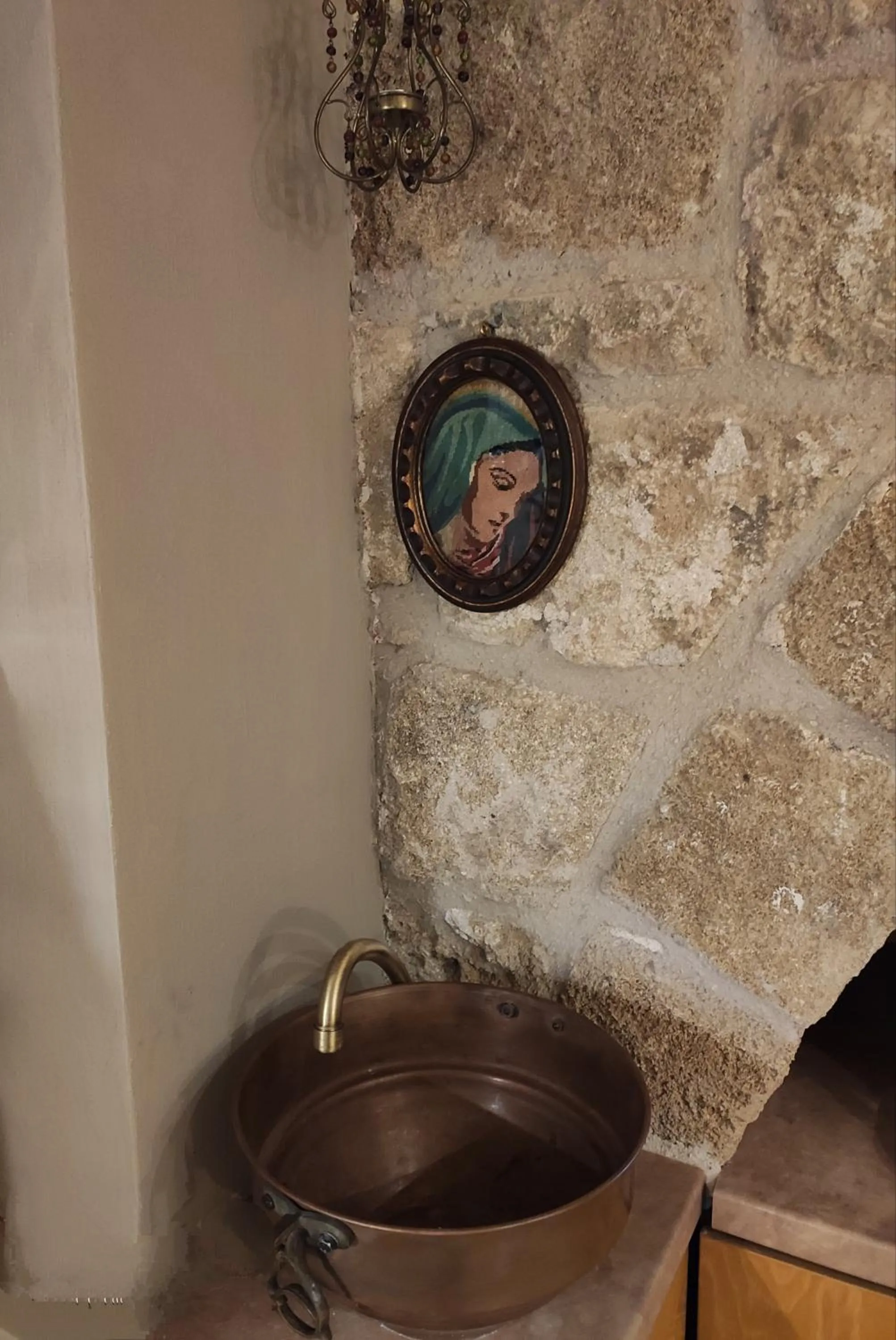 Communal kitchen in Porolithos Boutique Hotel