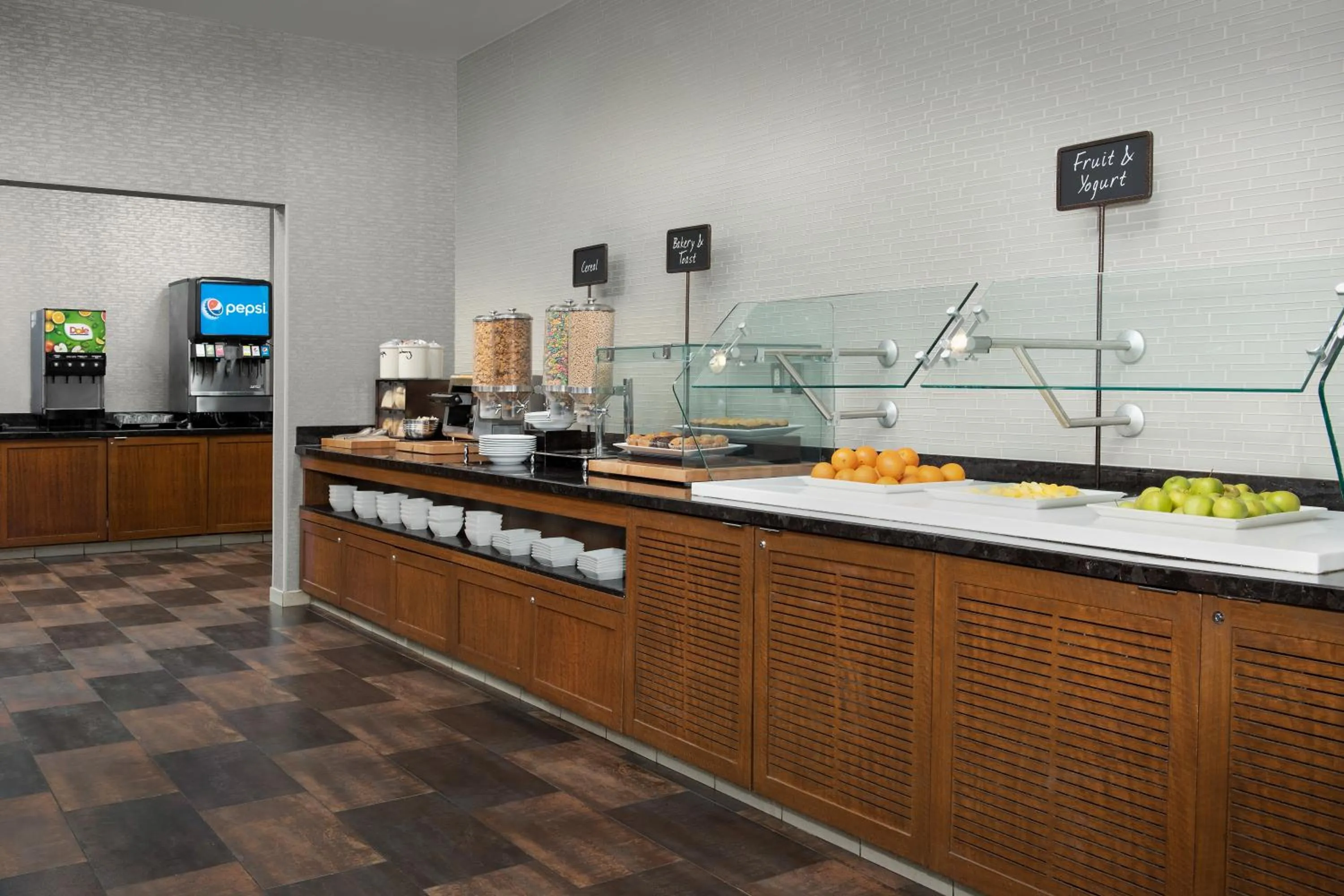 Buffet breakfast in Embassy Suites Springfield