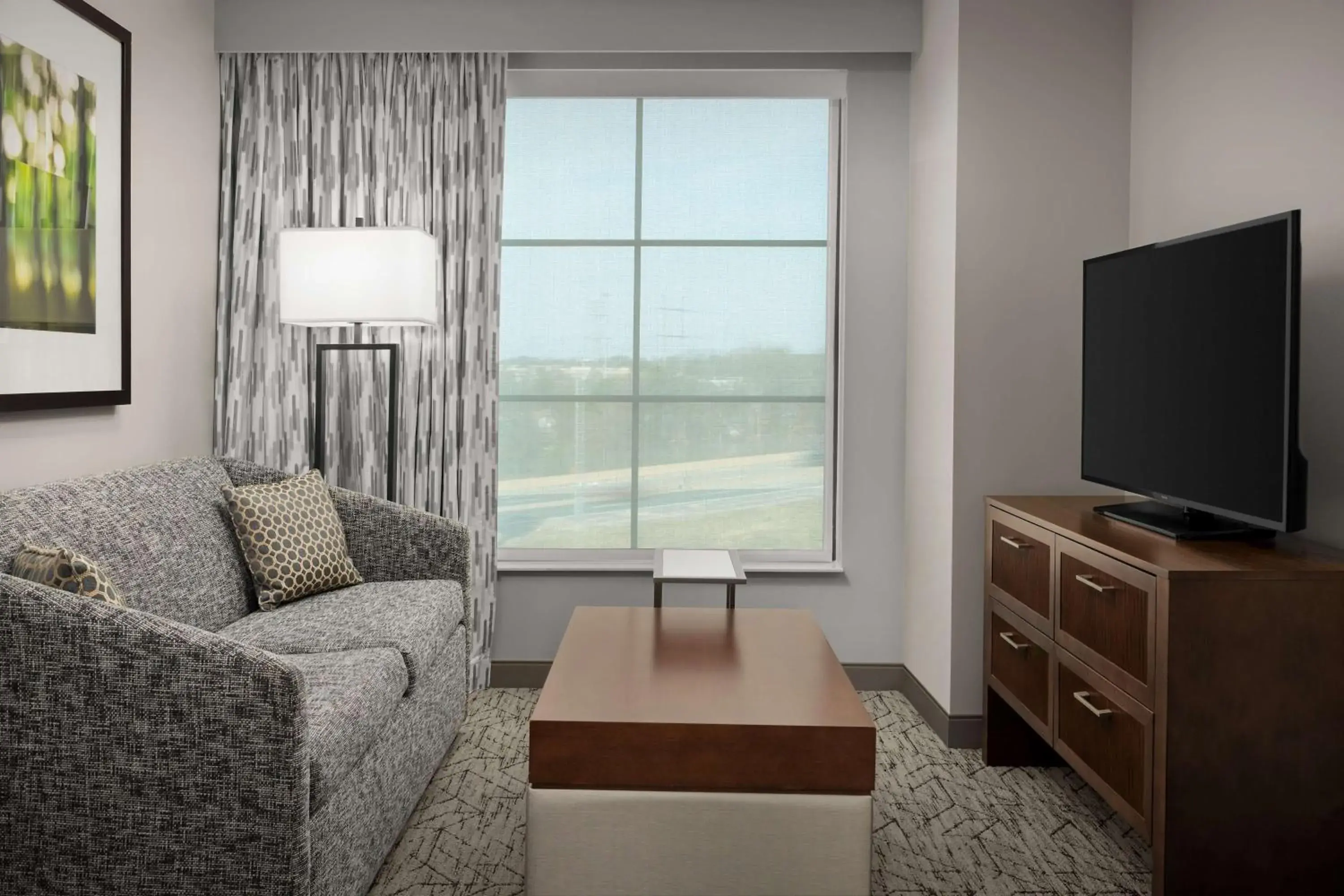 Living room in Embassy Suites Springfield Living room in Embassy Suites Springfield