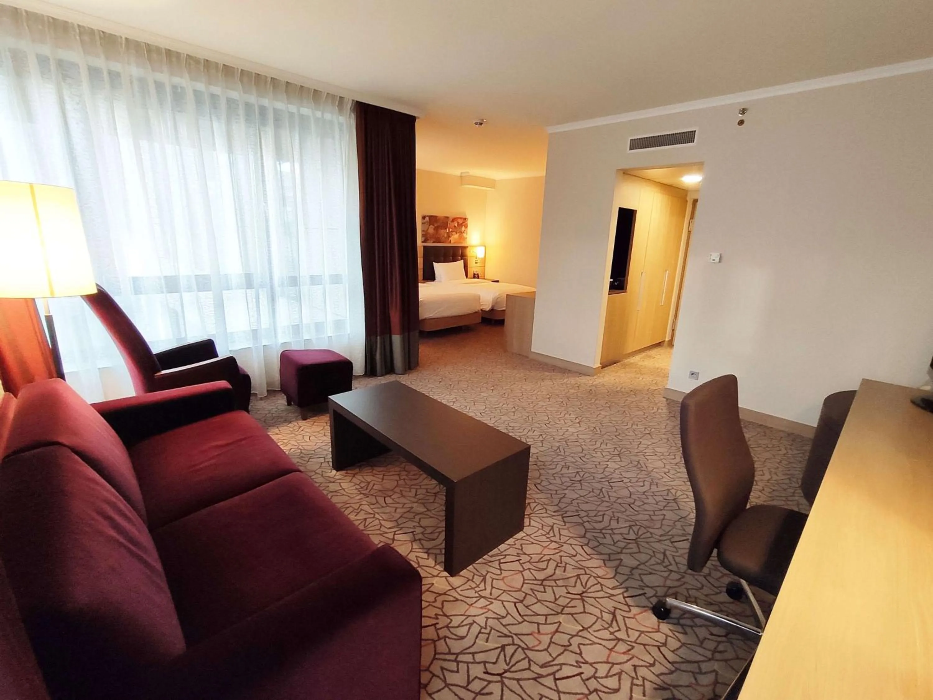 Bedroom in Hilton Mainz