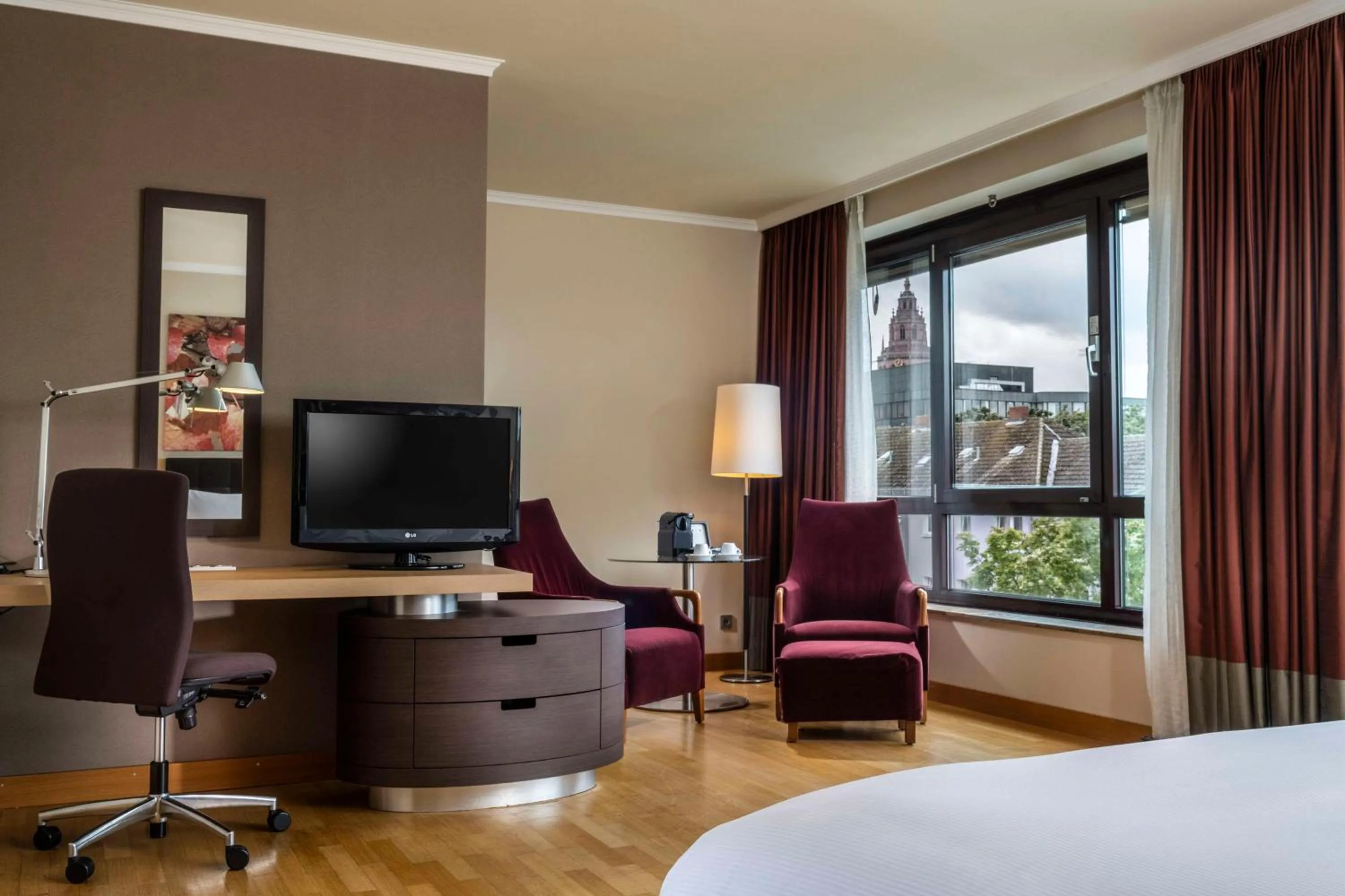 Bedroom, Bed in Hilton Mainz