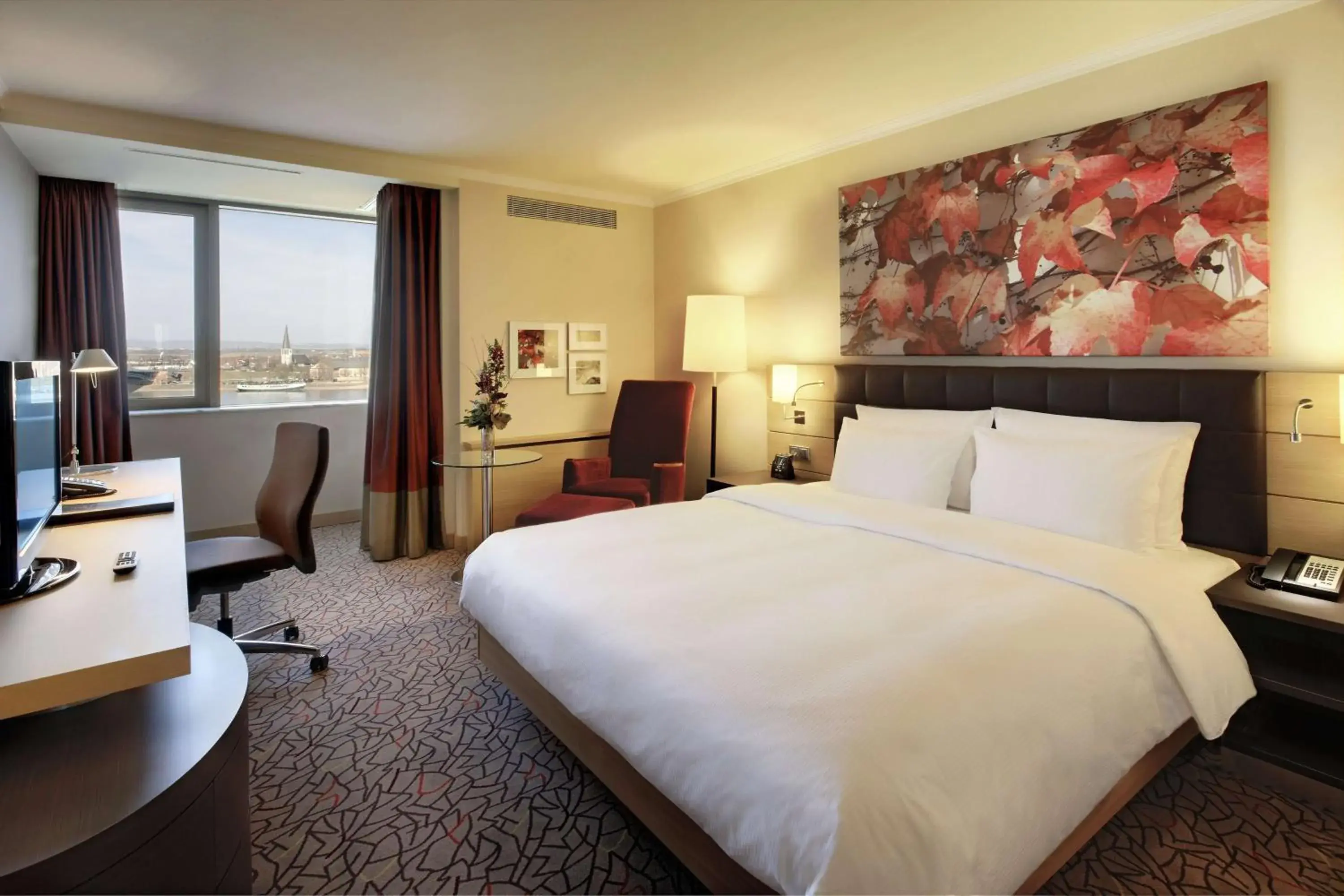 Bedroom, Bed in Hilton Mainz Bedroom, Bed in Hilton Mainz