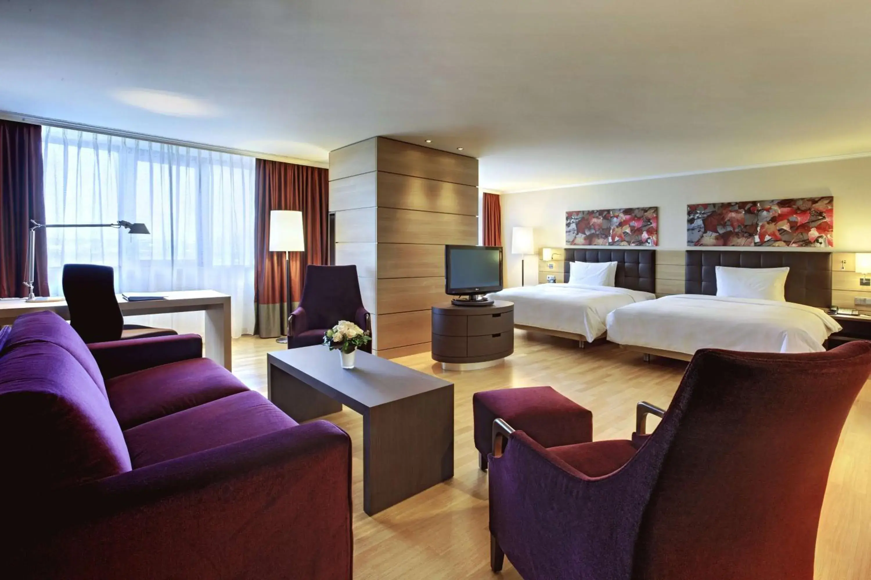 Bedroom, Bed in Hilton Mainz Bedroom, Bed in Hilton Mainz