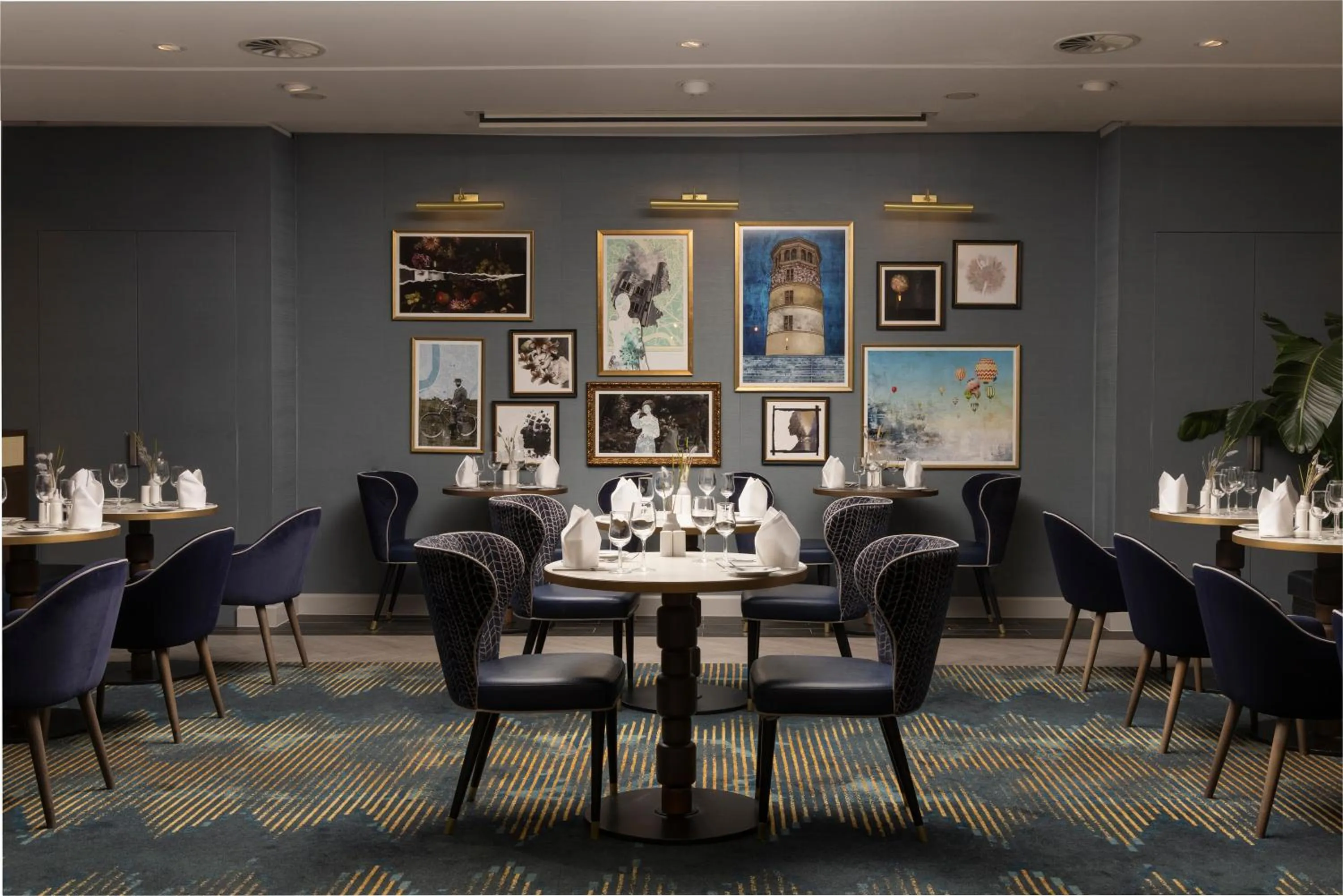 Restaurant/places to eat in Hilton Düsseldorf