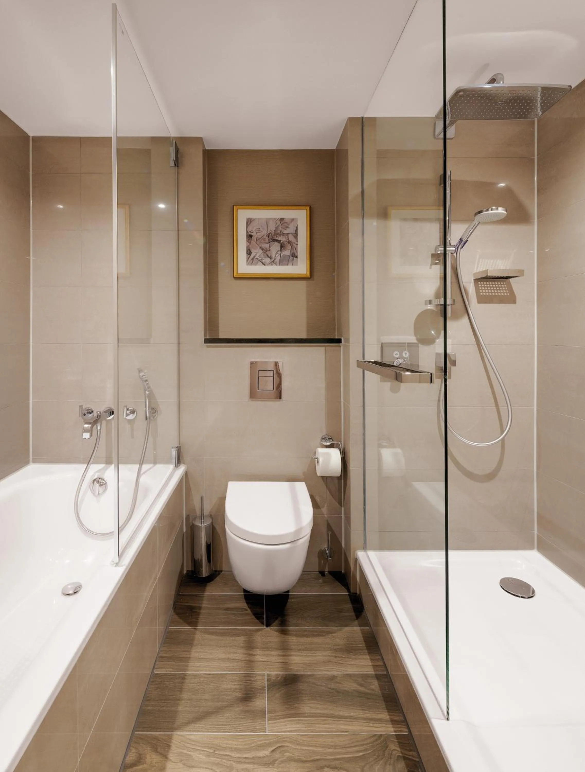 Shower in Hilton Munich City