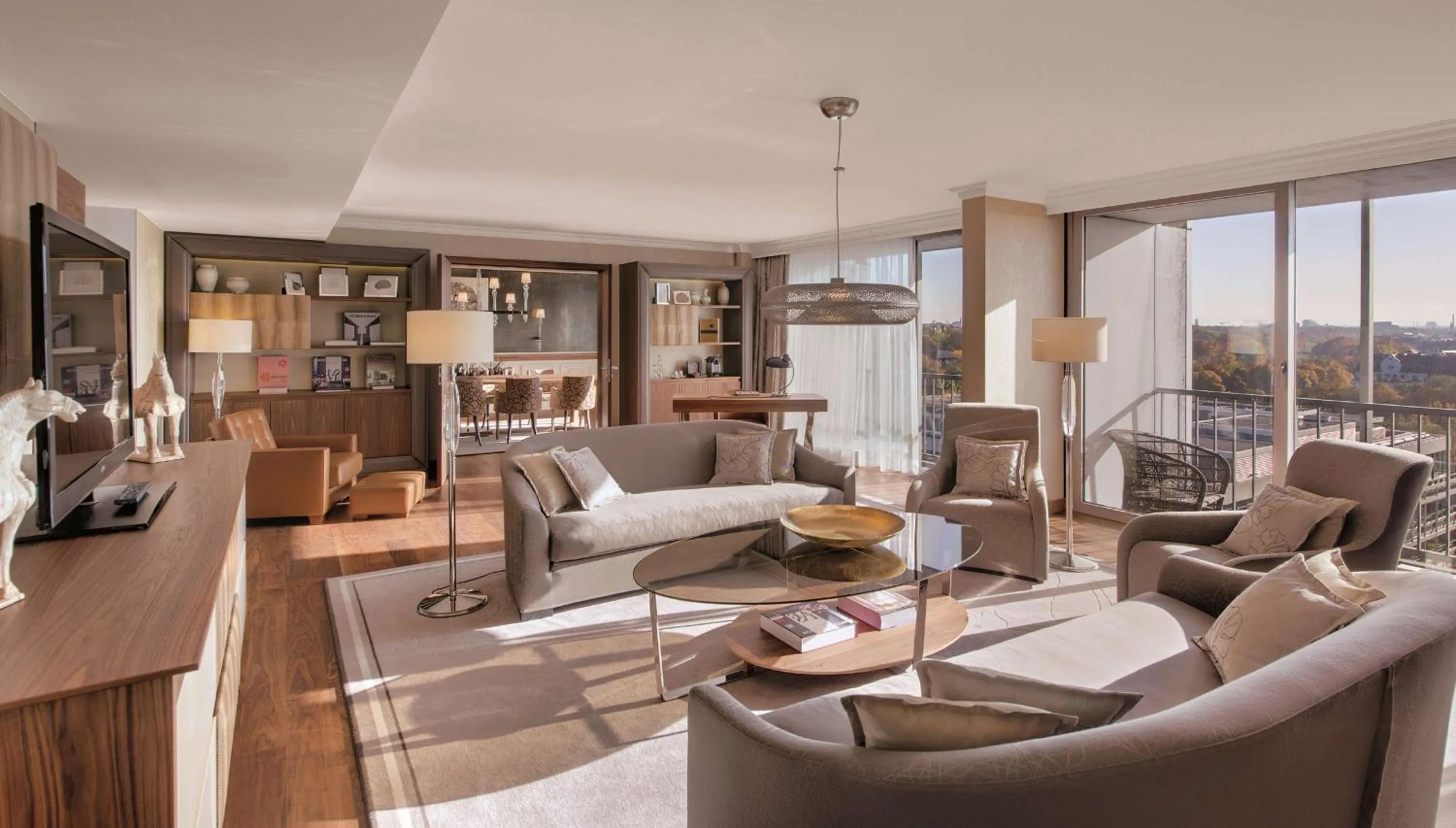 Living room in Hilton Munich Park