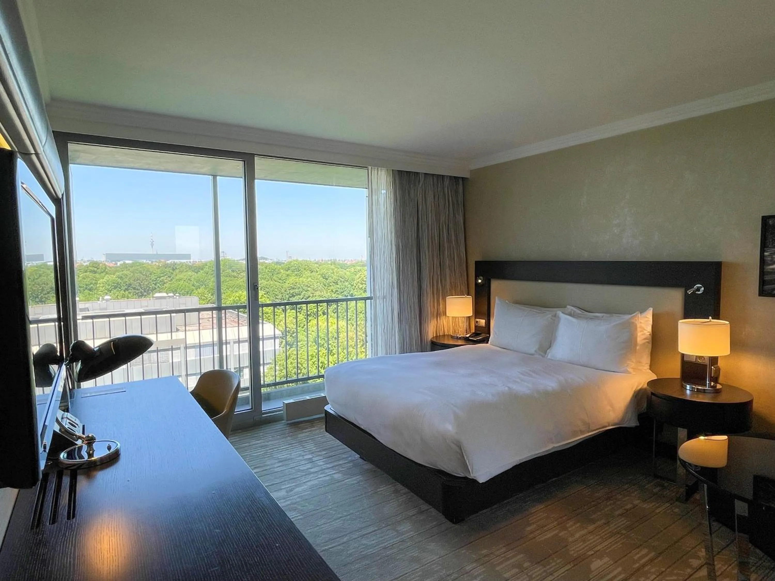 Bedroom in Hilton Munich Park