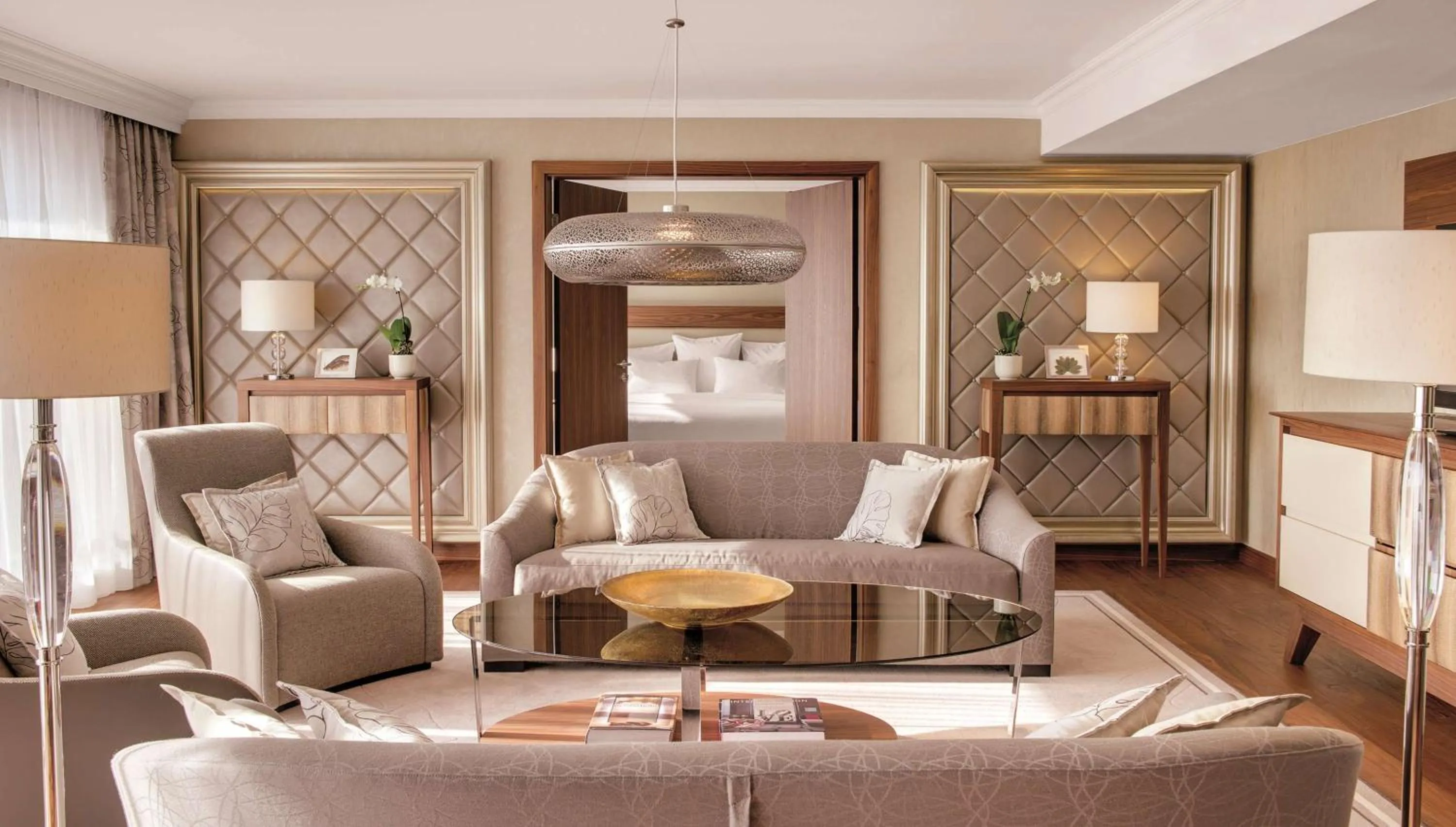 Living room in Hilton Munich Park