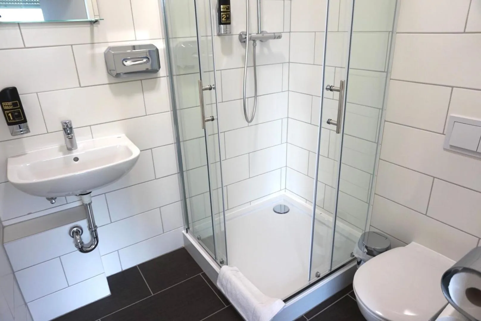 Shower in Apartment Hotel Wittenau