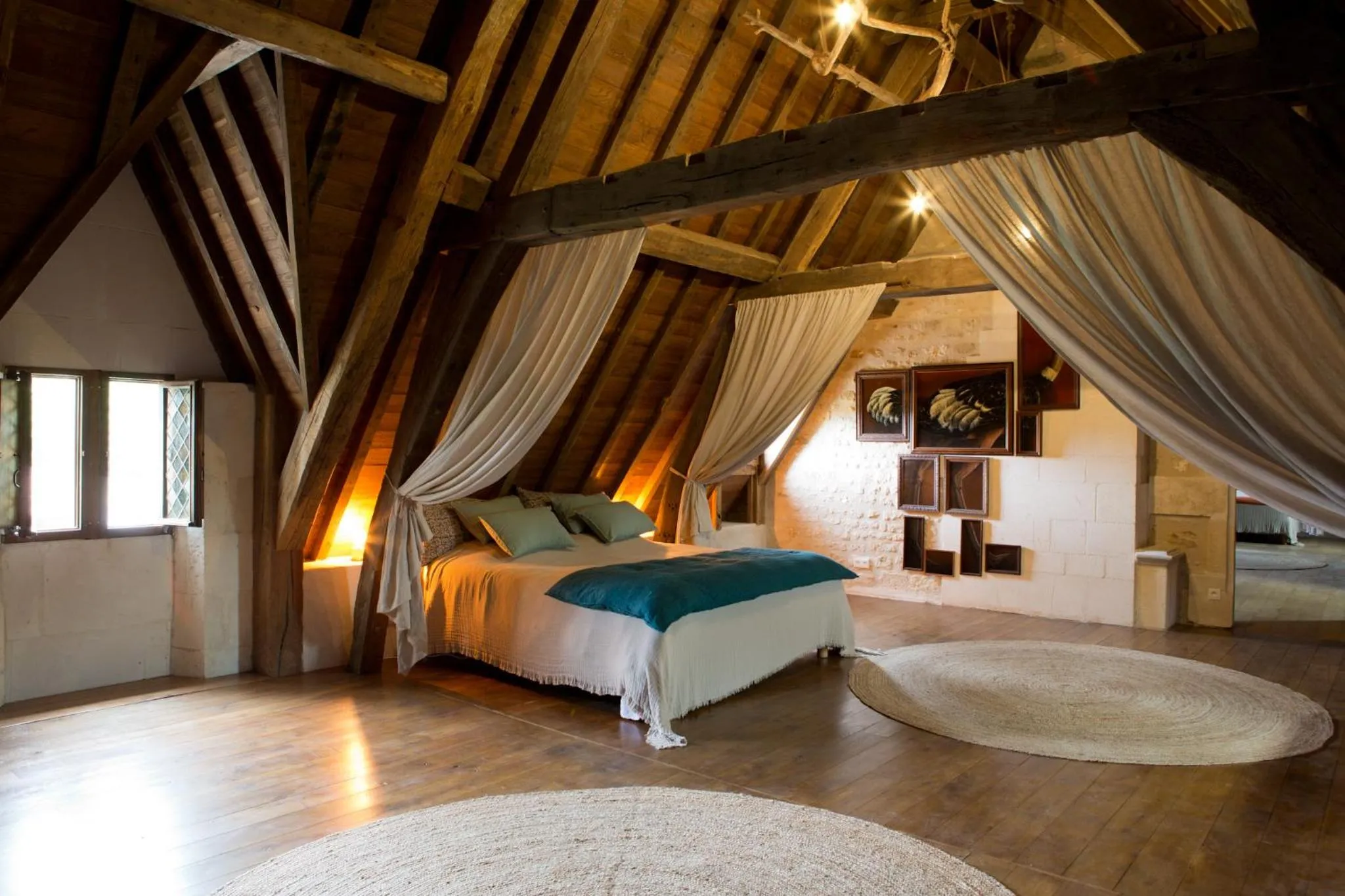 Photo of the whole room, Bed in Château de Bois Charmant