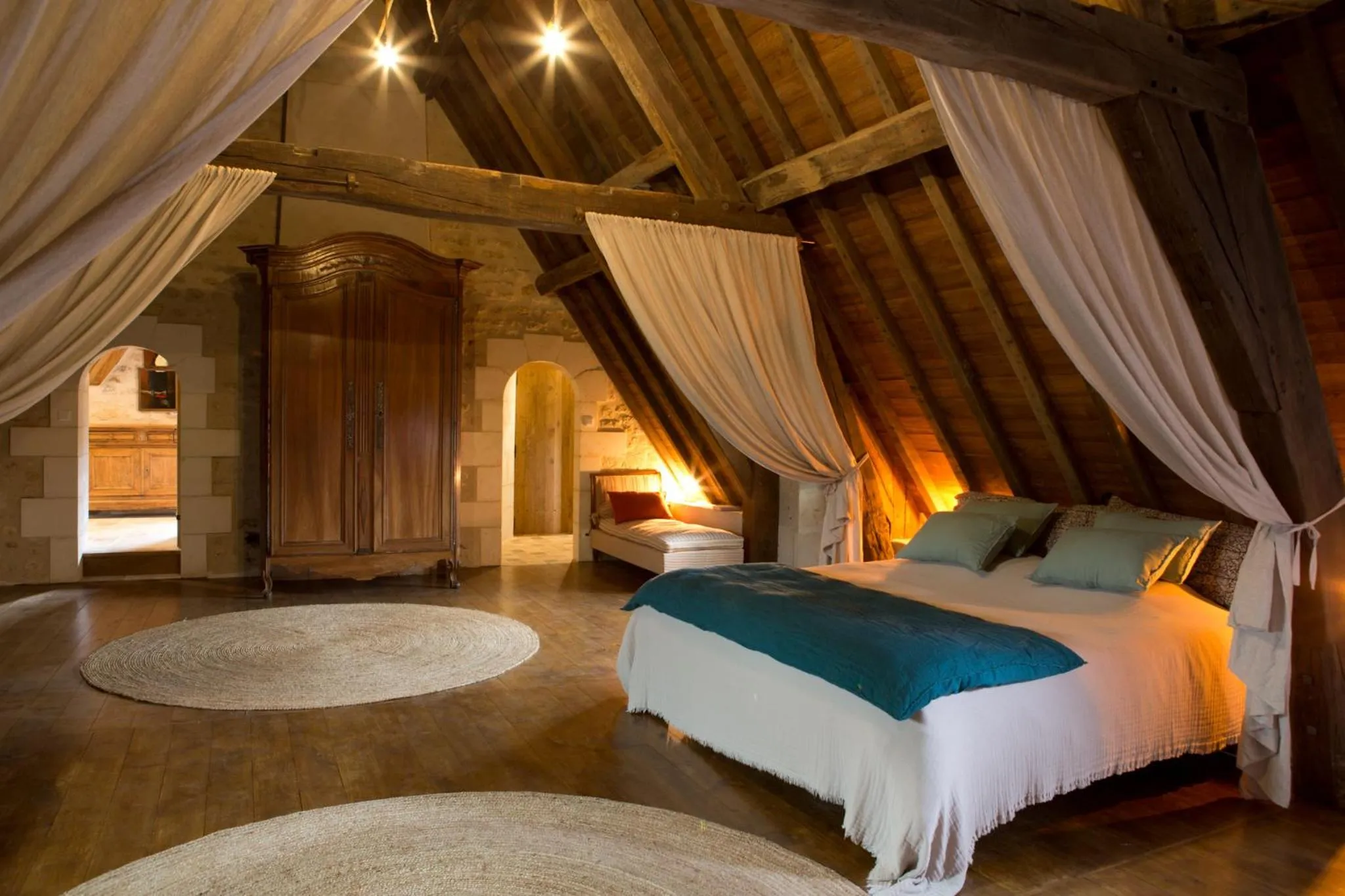 Photo of the whole room, Bed in Château de Bois Charmant