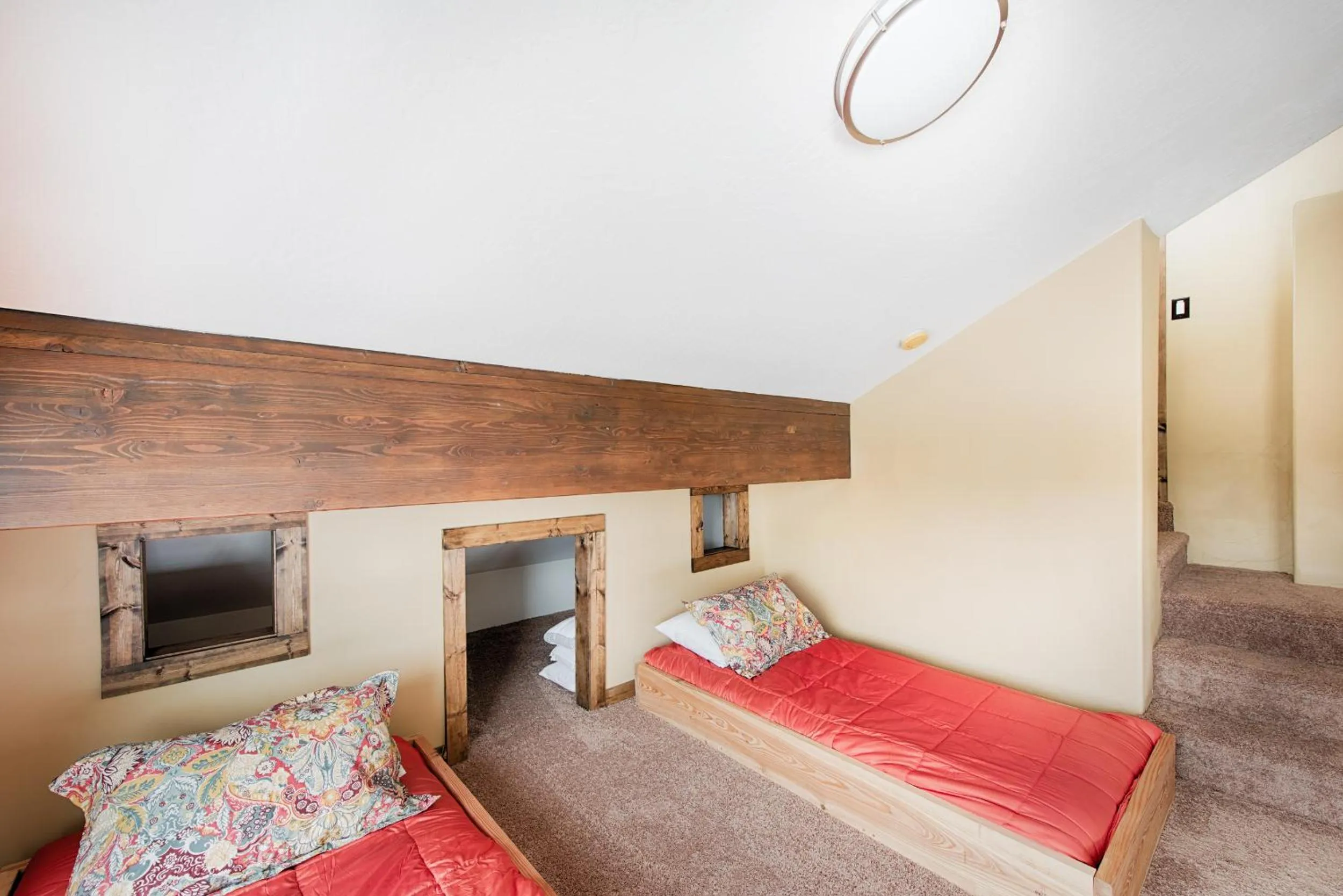 Bed in Broken Ridge Ranch by Casago McCall - Donerightmanagement