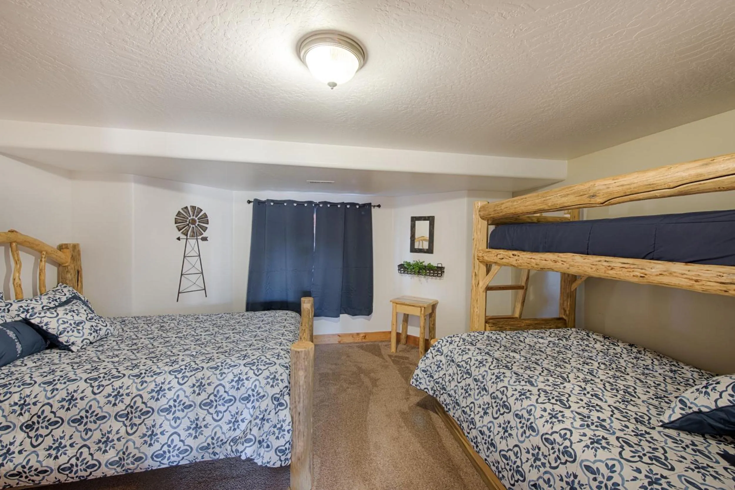 Bed in Broken Ridge Ranch by Casago McCall - Donerightmanagement