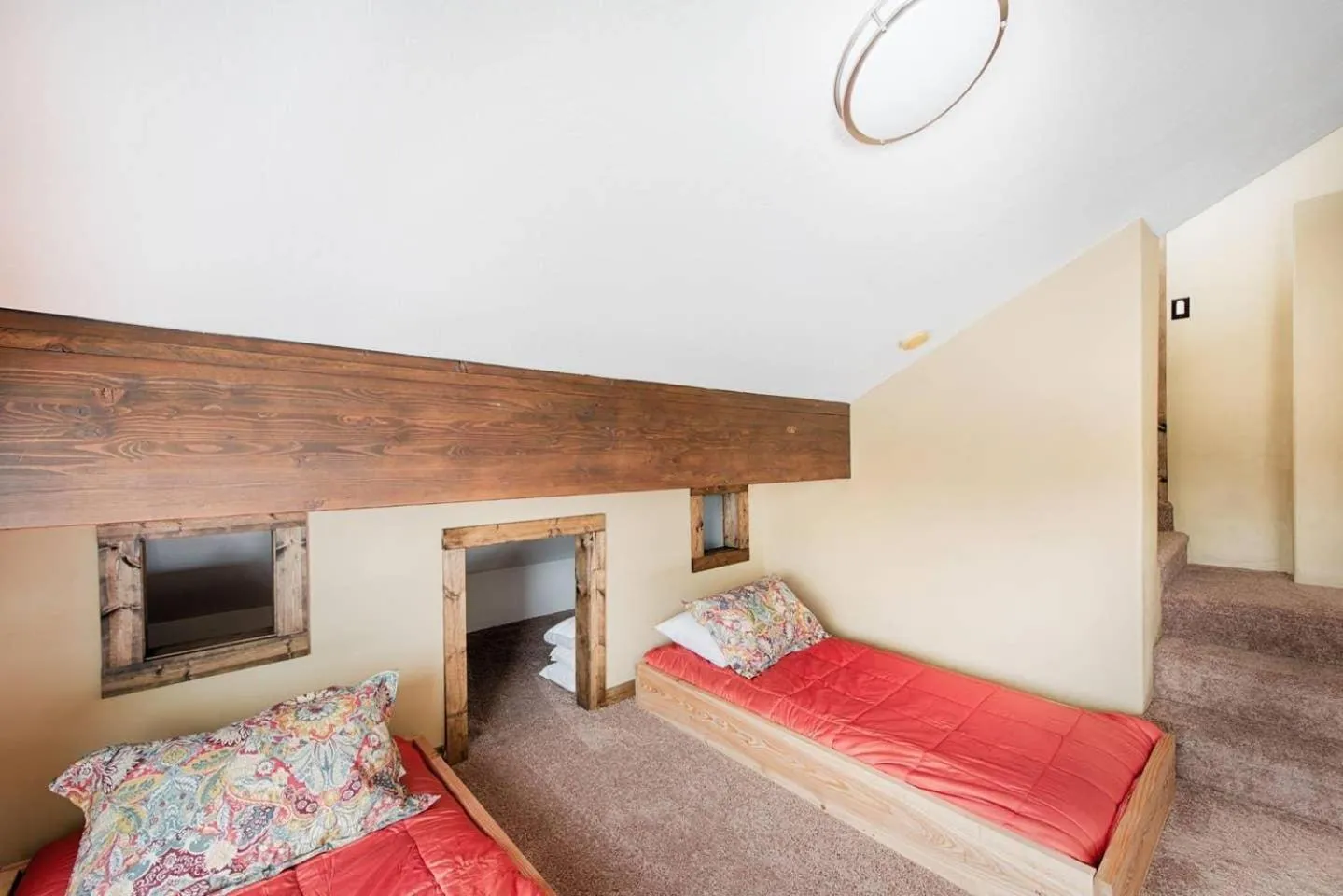 Bed in Broken Ridge Ranch by Casago McCall - Donerightmanagement