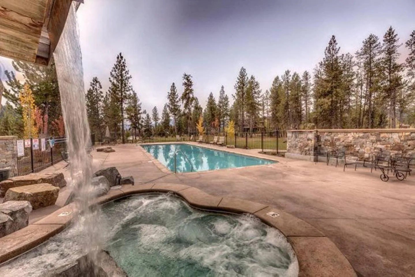 Swimming pool in Red Tail on the River by Casago McCall - Donerightmanagement