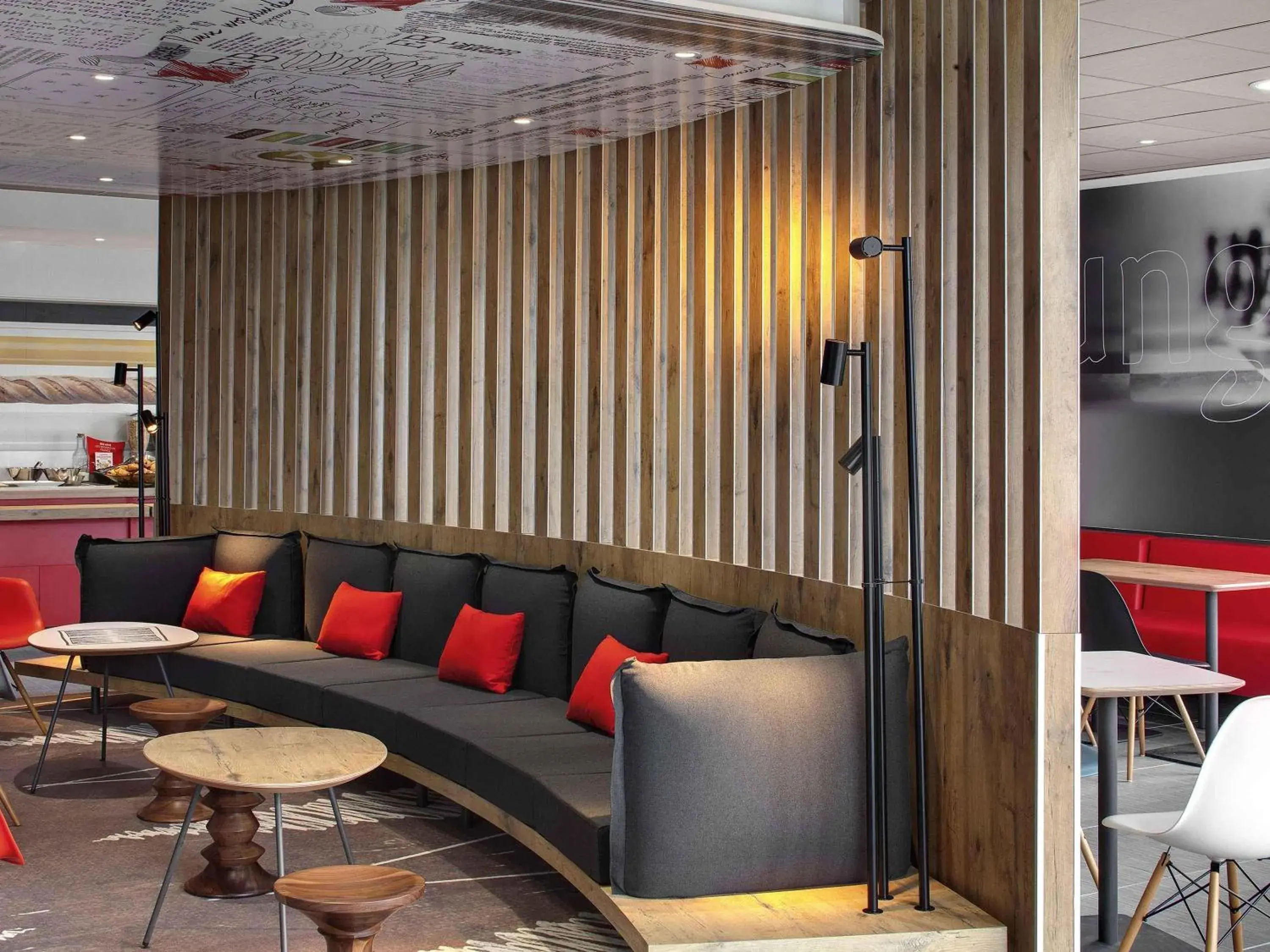 Property building in ibis Clermont Ferrand Nord Riom Property building in ibis Clermont Ferrand Nord Riom