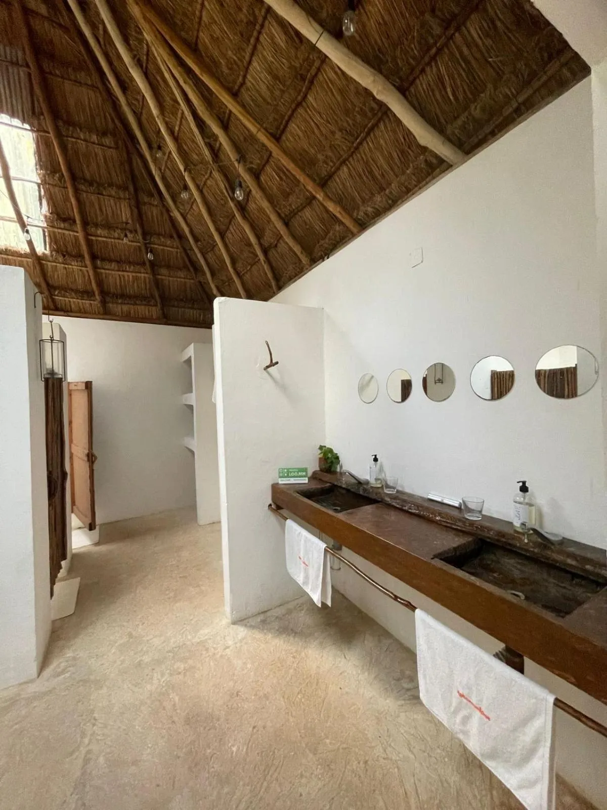 Public Bath in Glamping Mama Loo mm