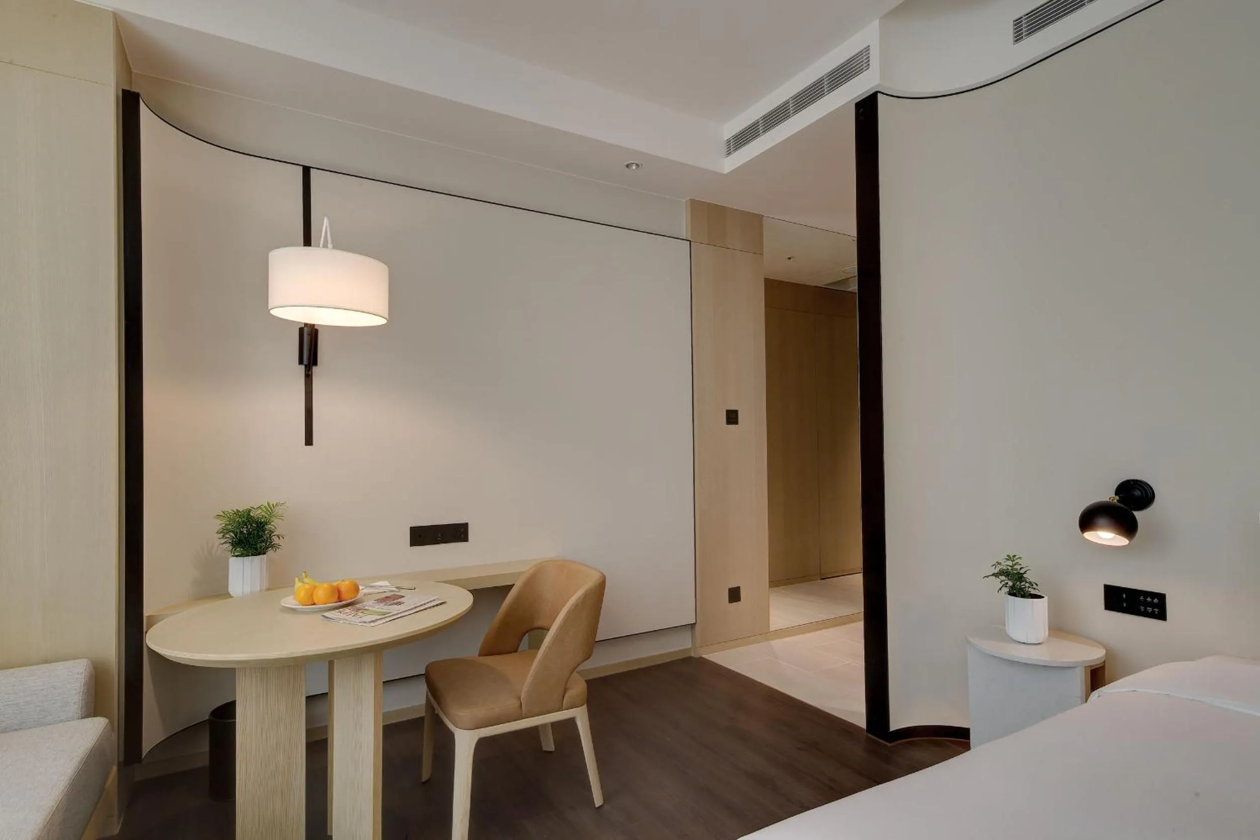 Living room, Bed in Jasper Young Hotel Banqiao