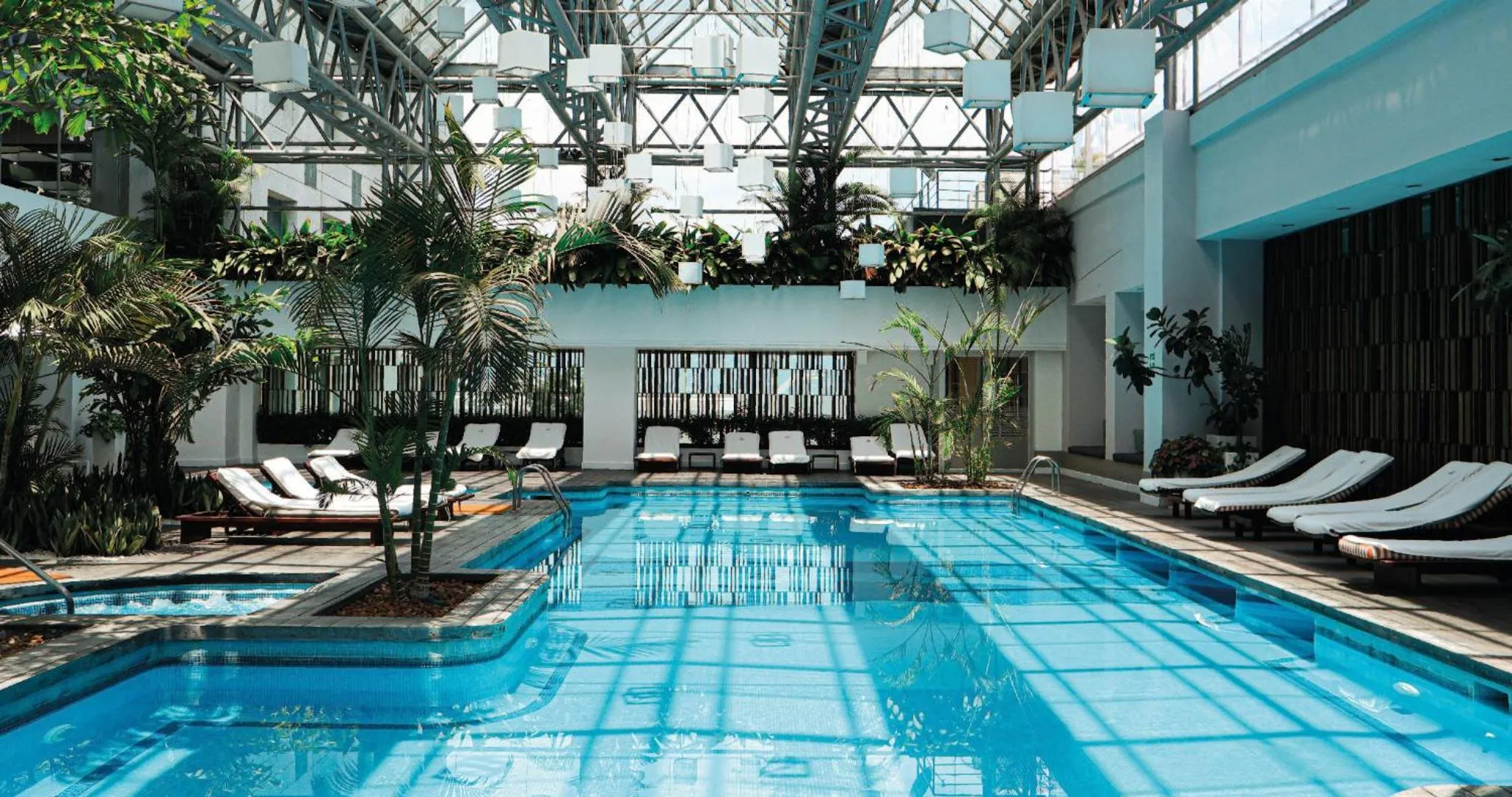 Swimming pool in Tikal Futura Hotel & Convention Center