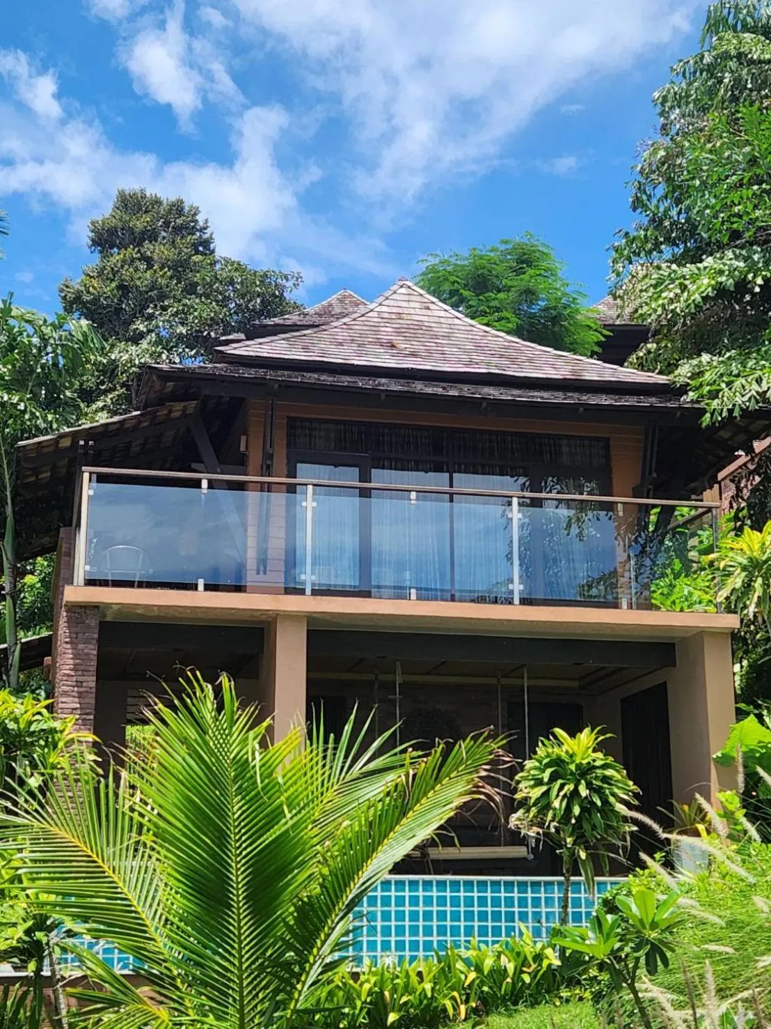 Nirvana Beach Resort, Koh Lanta SHA Extra Plus