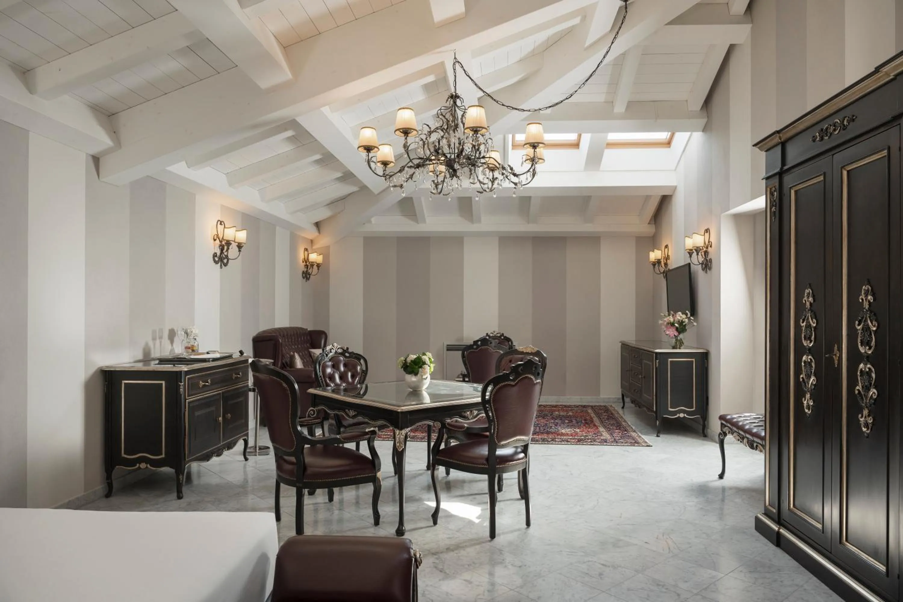 Living room in Grand Hotel di Parma - UNA Esperienze