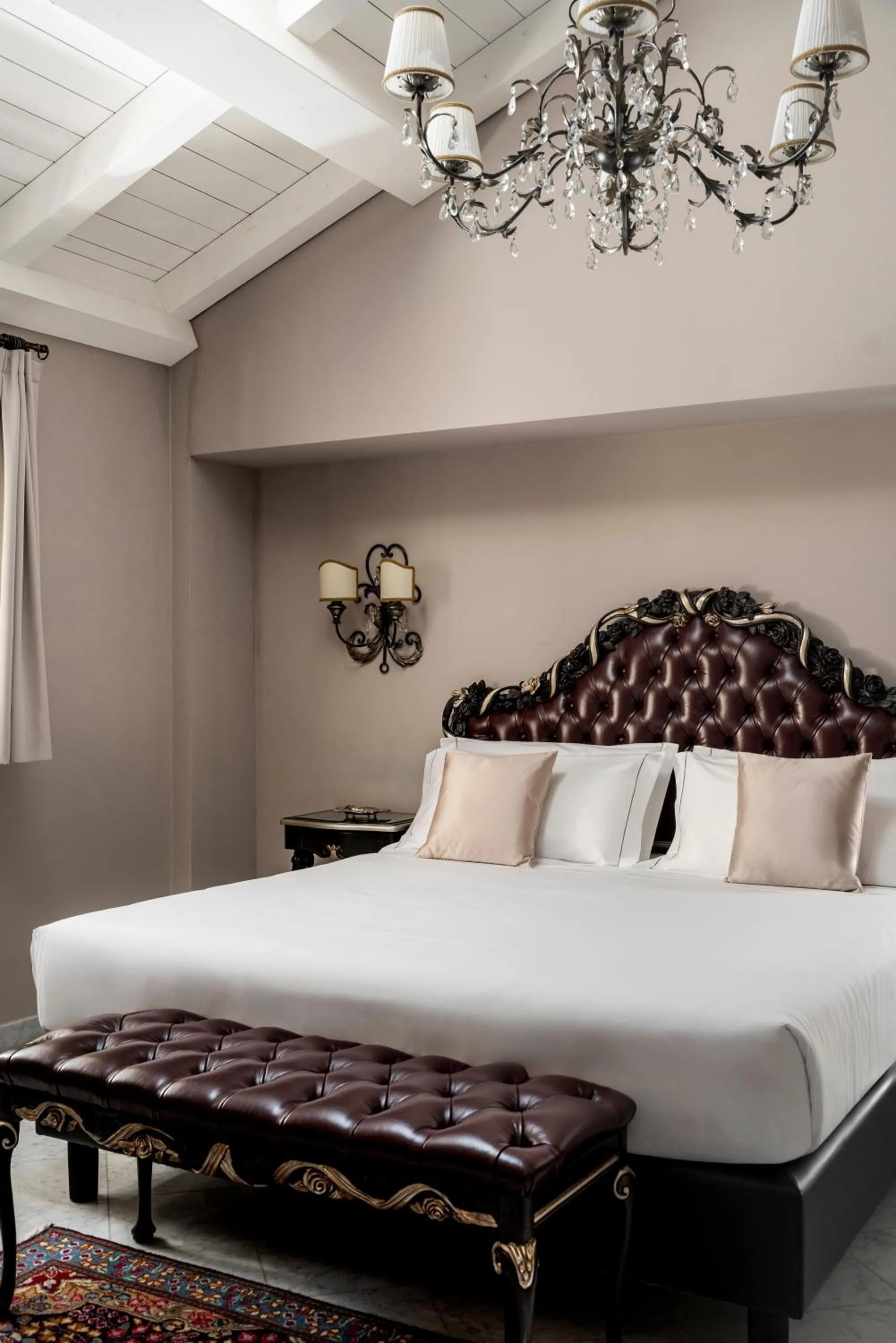 Bed in Grand Hotel di Parma - UNA Esperienze