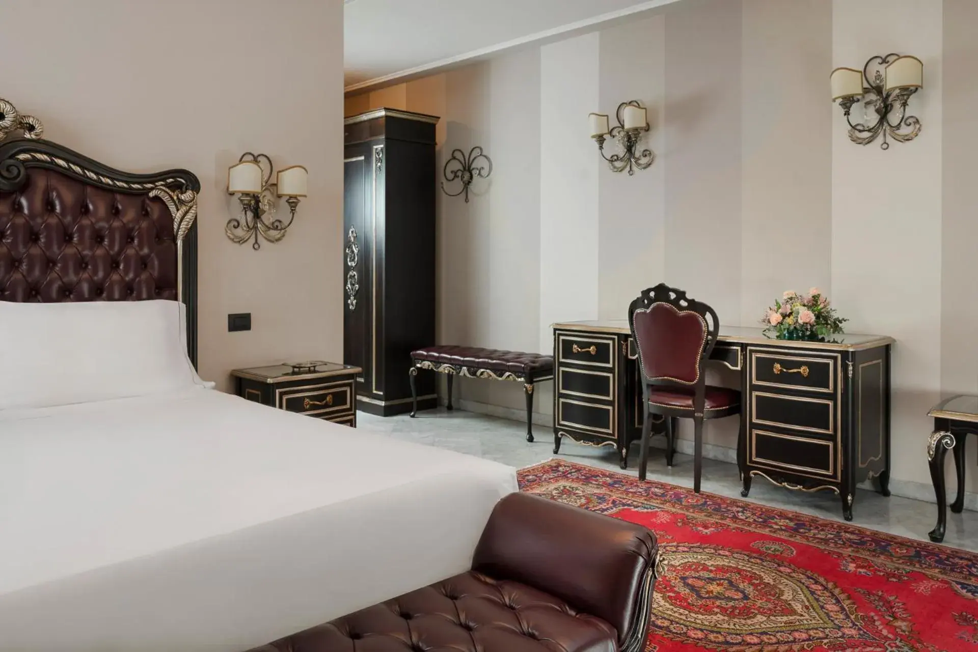 Bedroom, Bed in Grand Hotel di Parma - UNA Esperienze Bedroom, Bed in Grand Hotel di Parma - UNA Esperienze