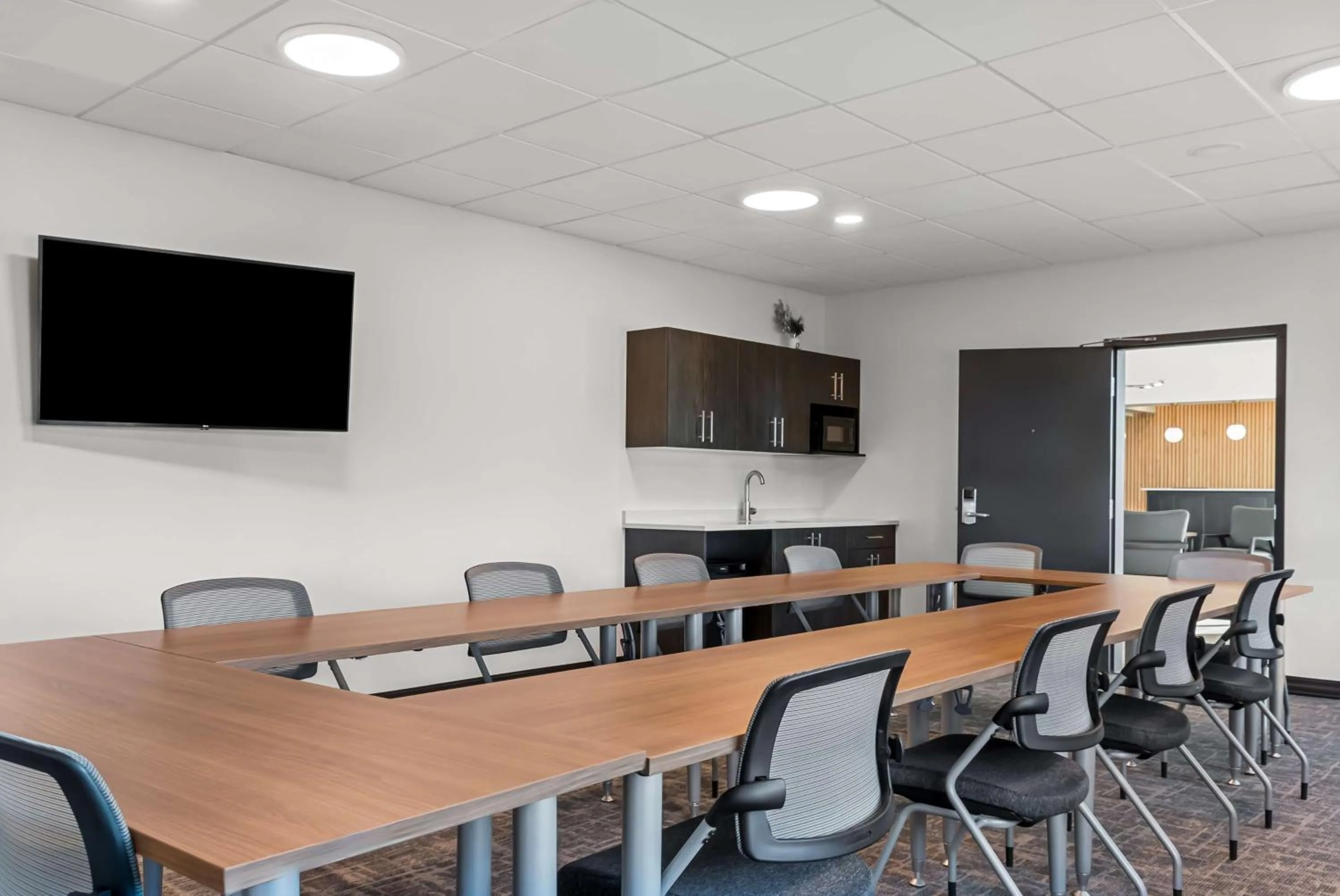 Meeting/conference room in Best Western Plus Winkler