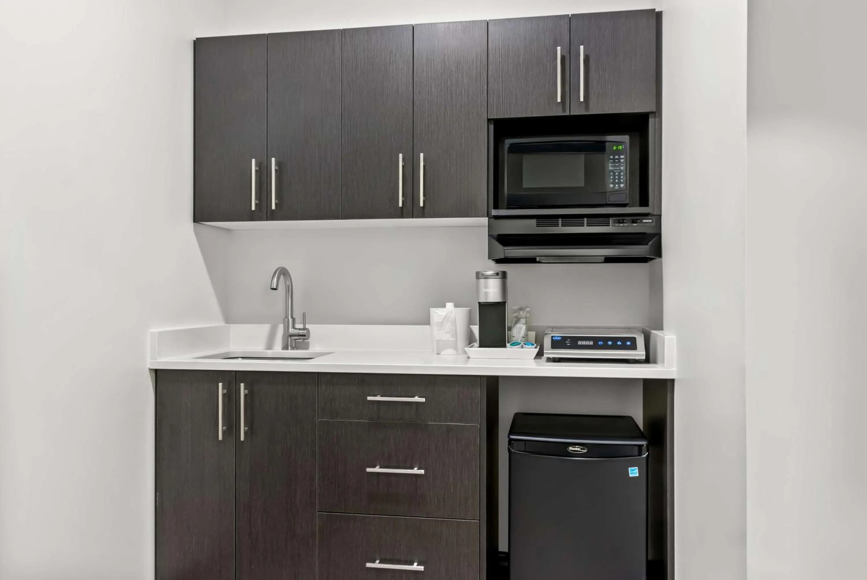 Bedroom in Best Western Plus Winkler