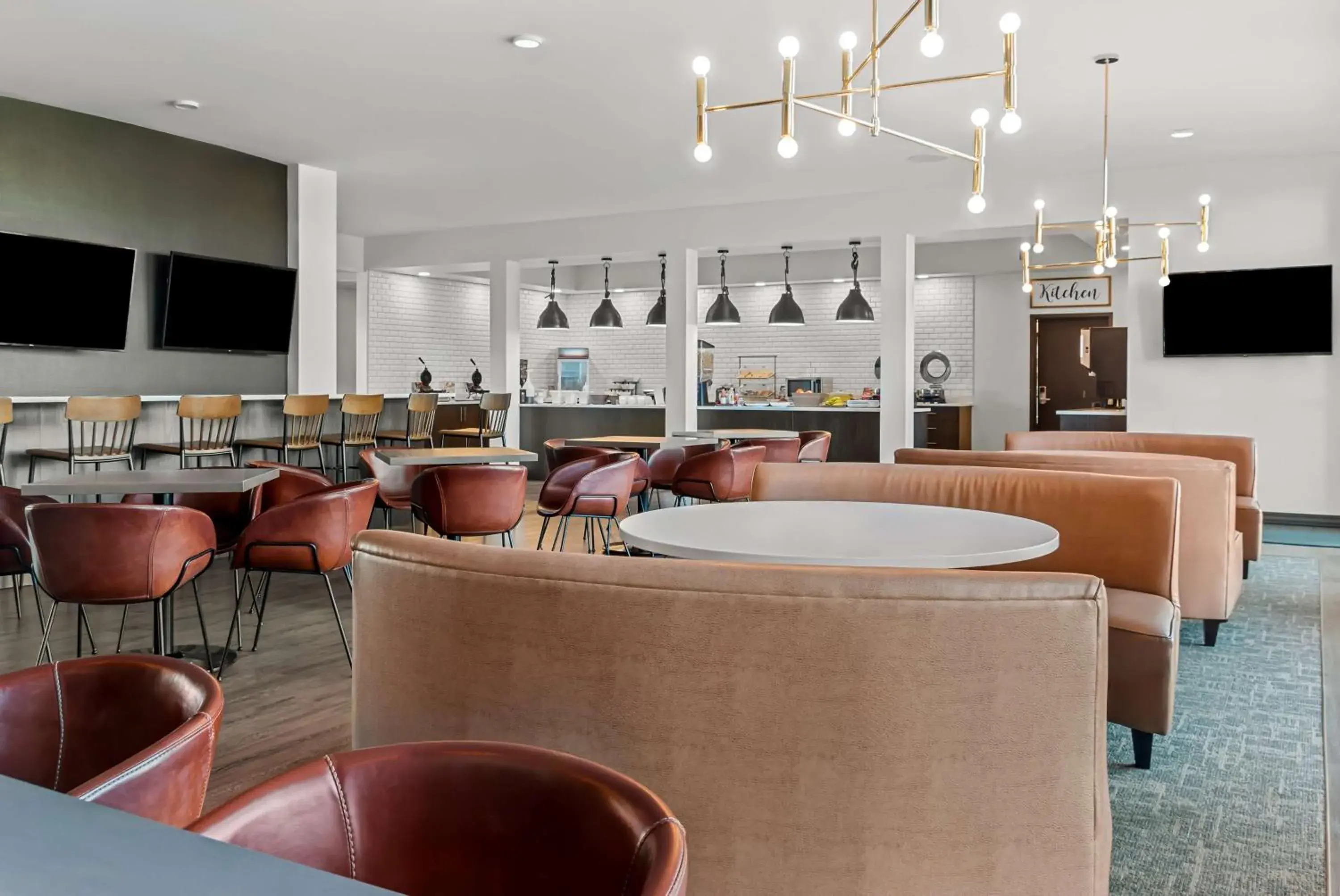 Breakfast in Best Western Plus Winkler Breakfast in Best Western Plus Winkler