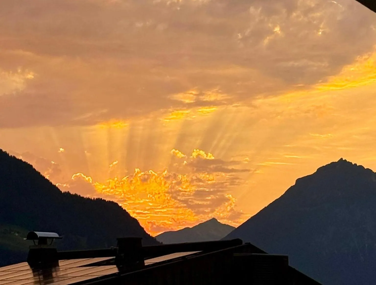 Property building in Restaurant Appartements Almdiele