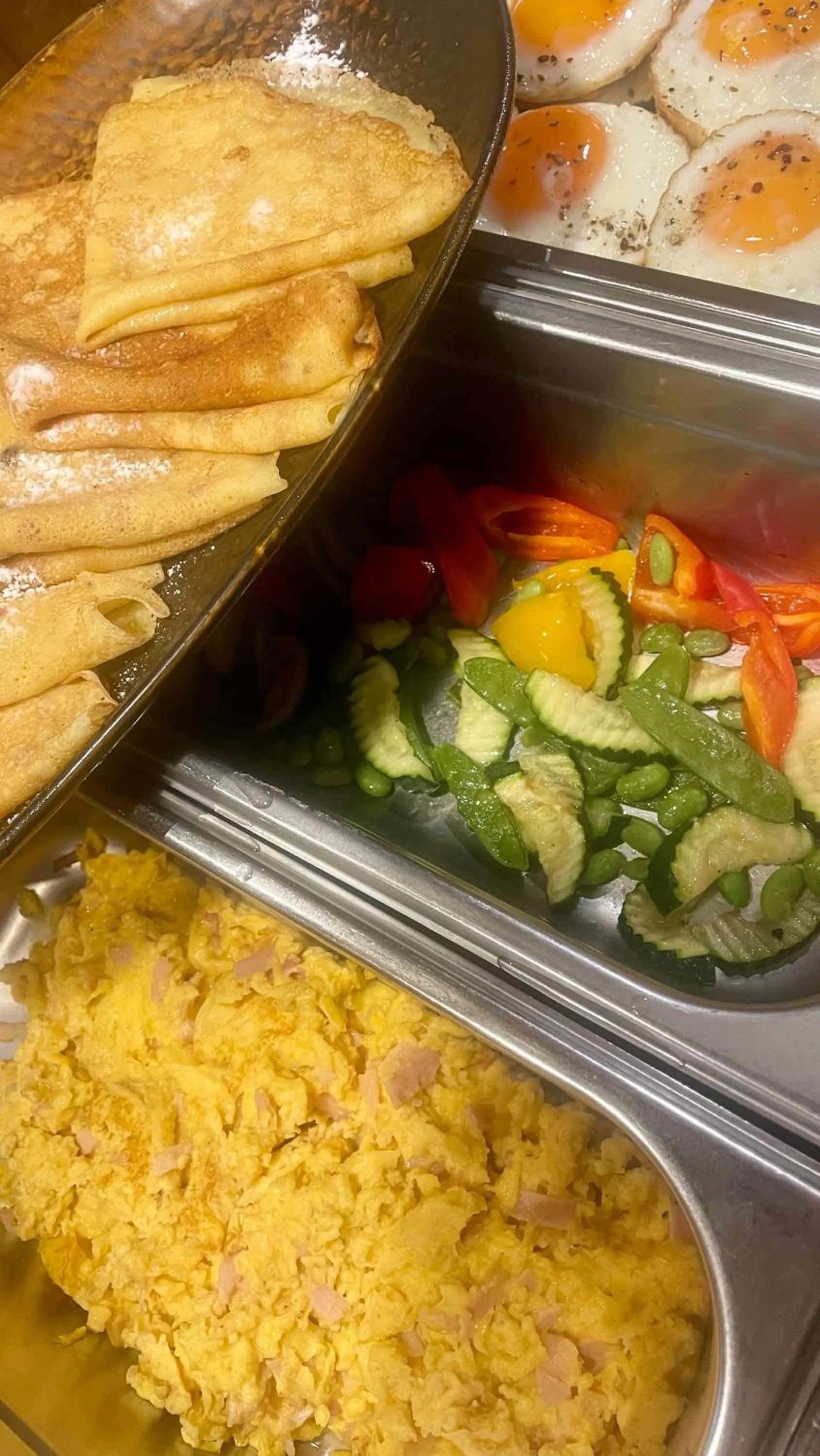 Buffet breakfast in Restaurant Appartements Almdiele